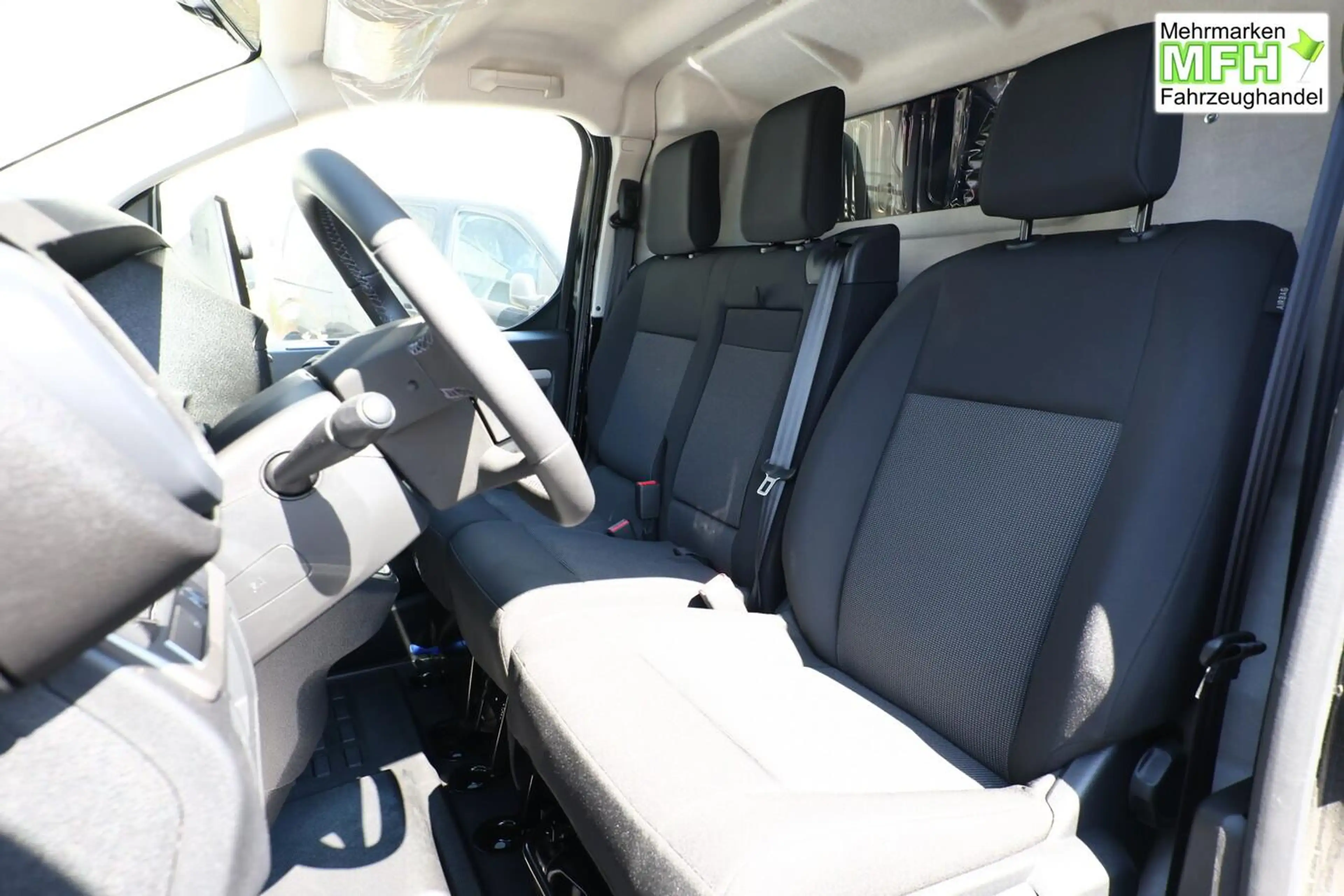 Fiat Scudo AT L3 AHK Navi SHZ Kam Webasto Temp 2xPDC 106 k... — photo 5