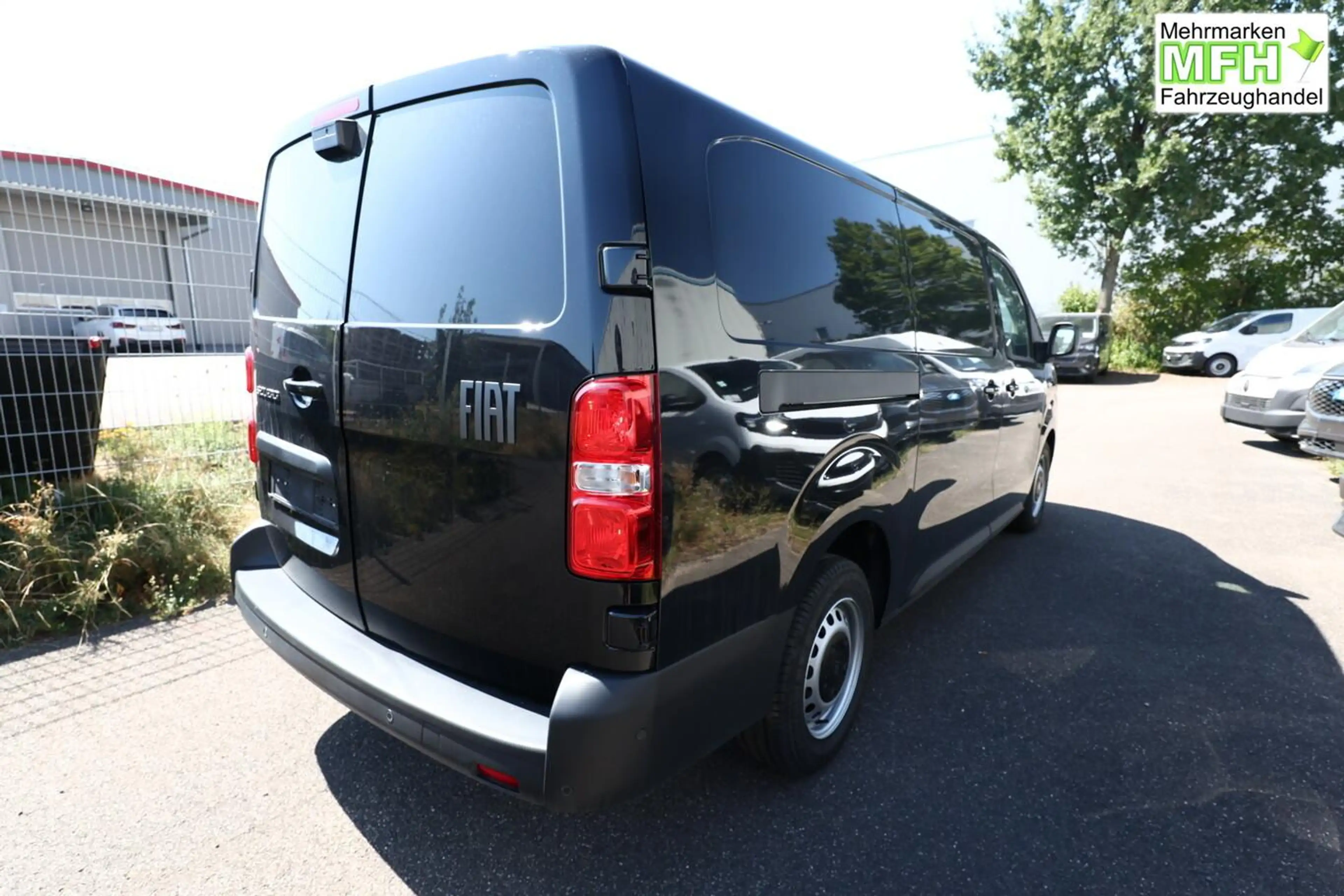 Fiat Scudo AT L3 AHK Navi SHZ Kam Webasto Temp 2xPDC 106 k... — photo 2