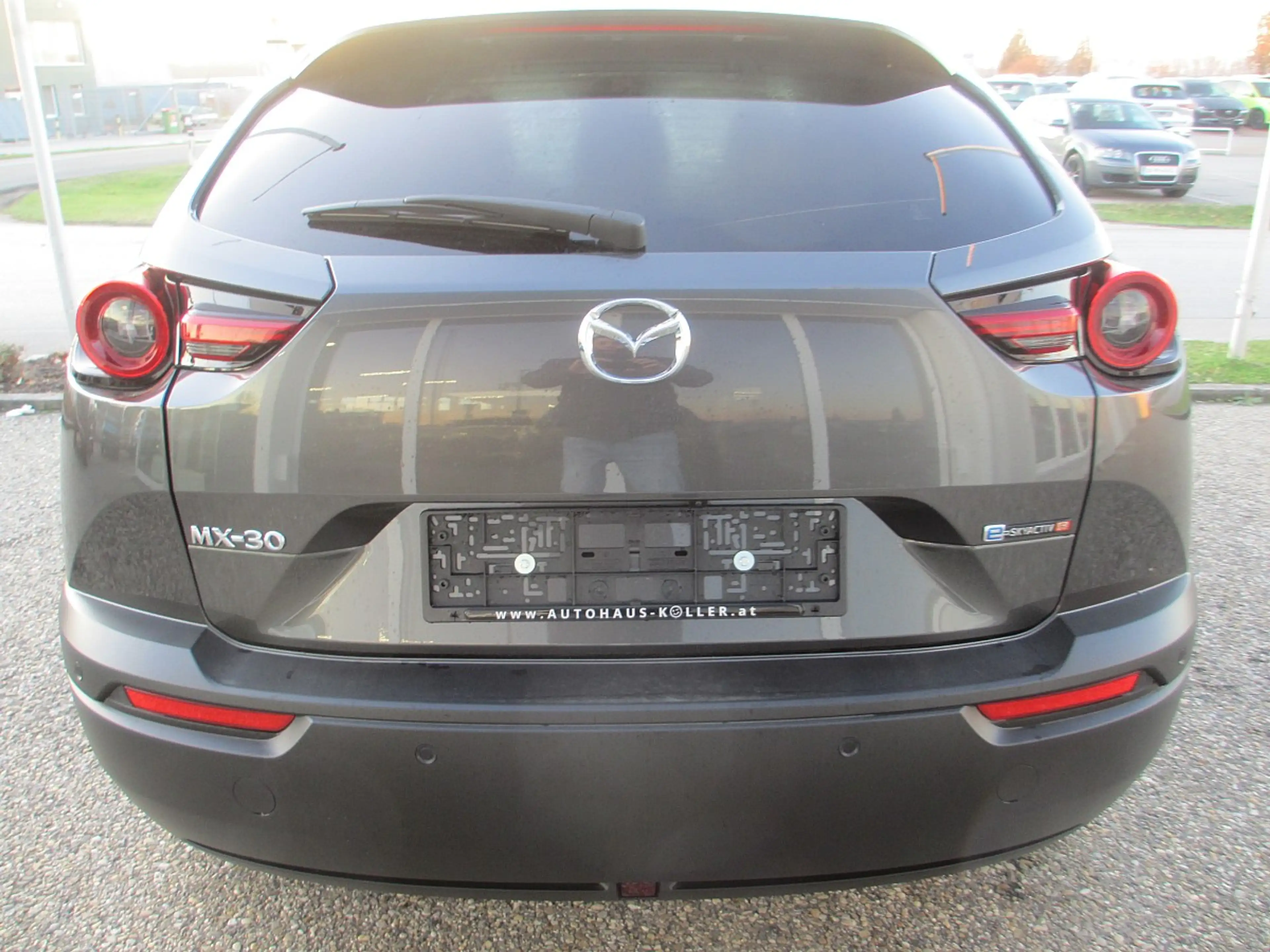 Mazda MX-30 Mazda /MX-30 / R-EV / MAKOTO MODERN CONFIDENCE — photo 7