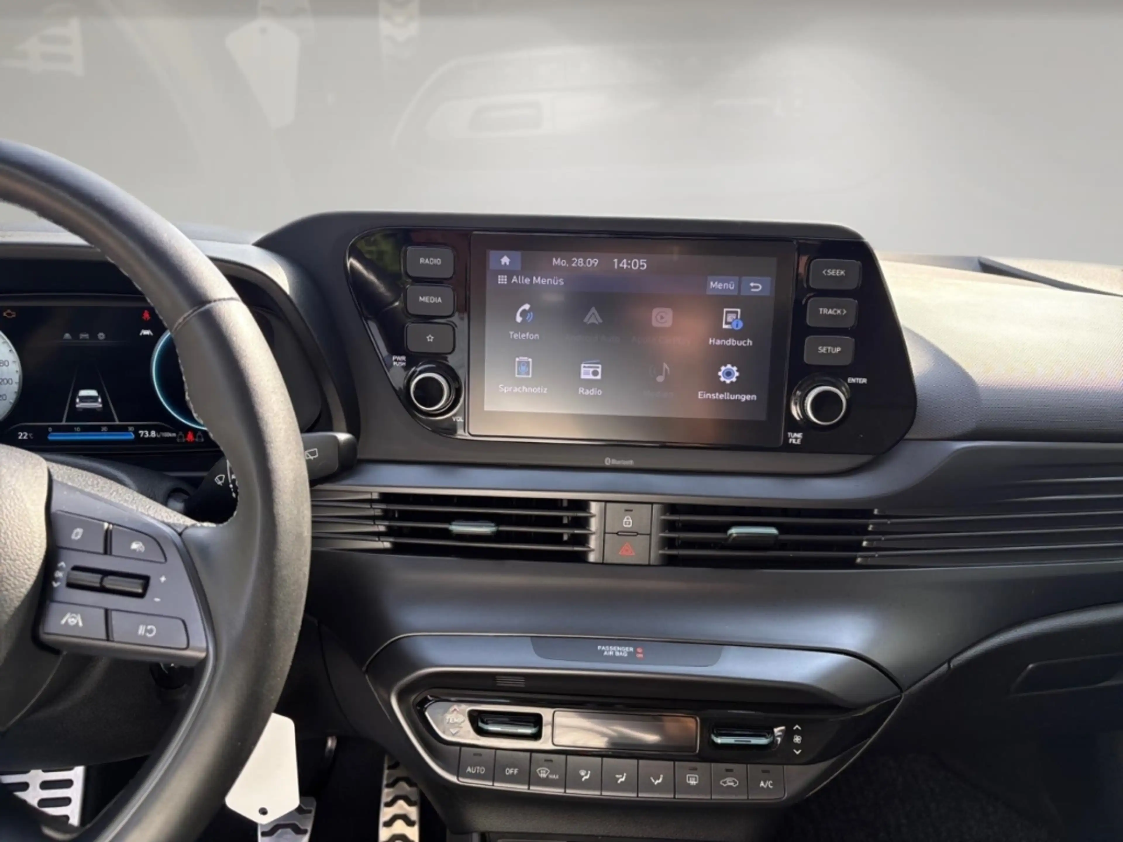 Hyundai BAYON 1.0 TGDI Intro Edition ''wenig KM+Klimaautomatik+S — photo 10