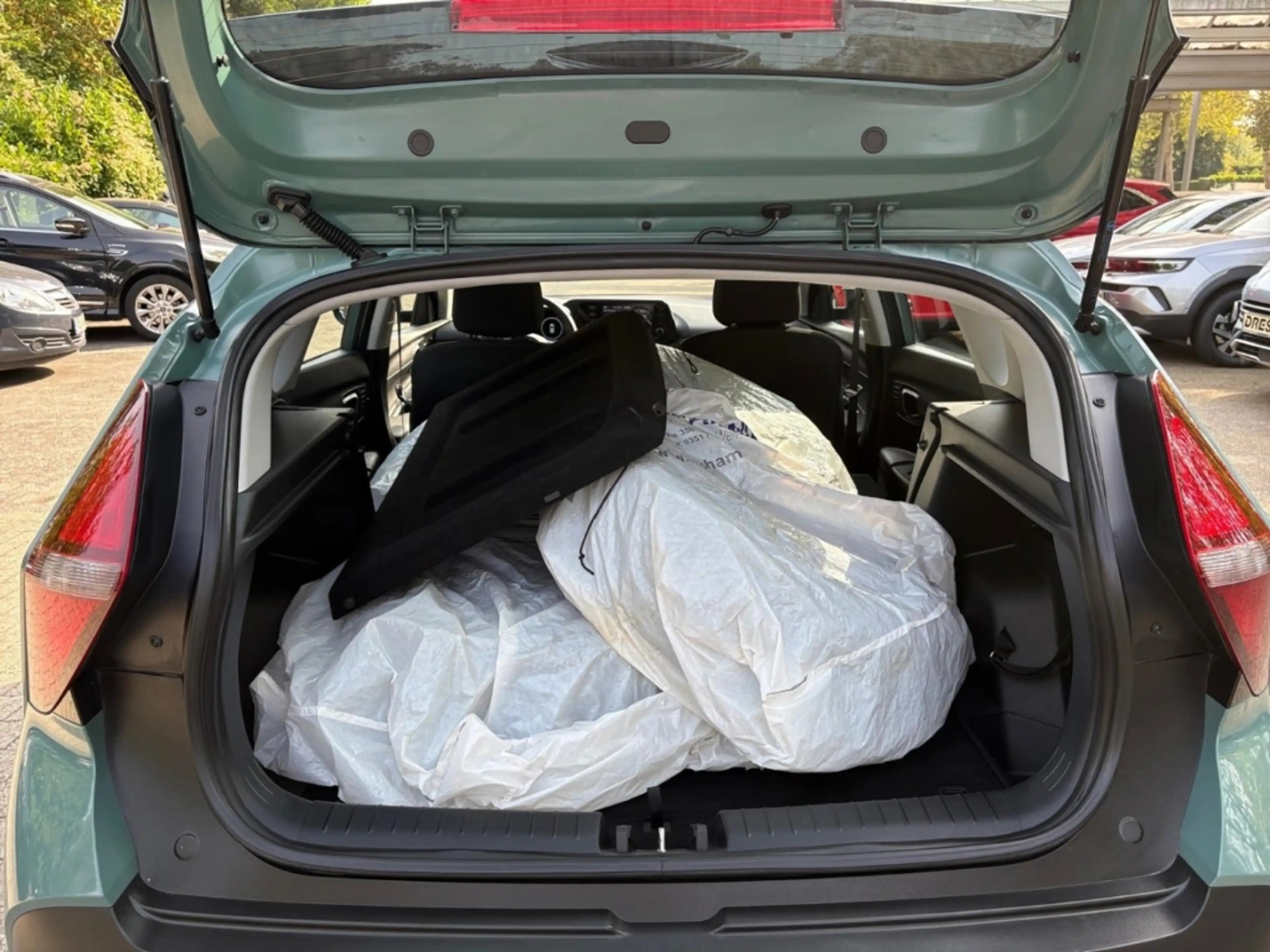 Hyundai BAYON 1.0 TGDI Intro Edition ''wenig KM+Klimaautomatik+S — photo 13