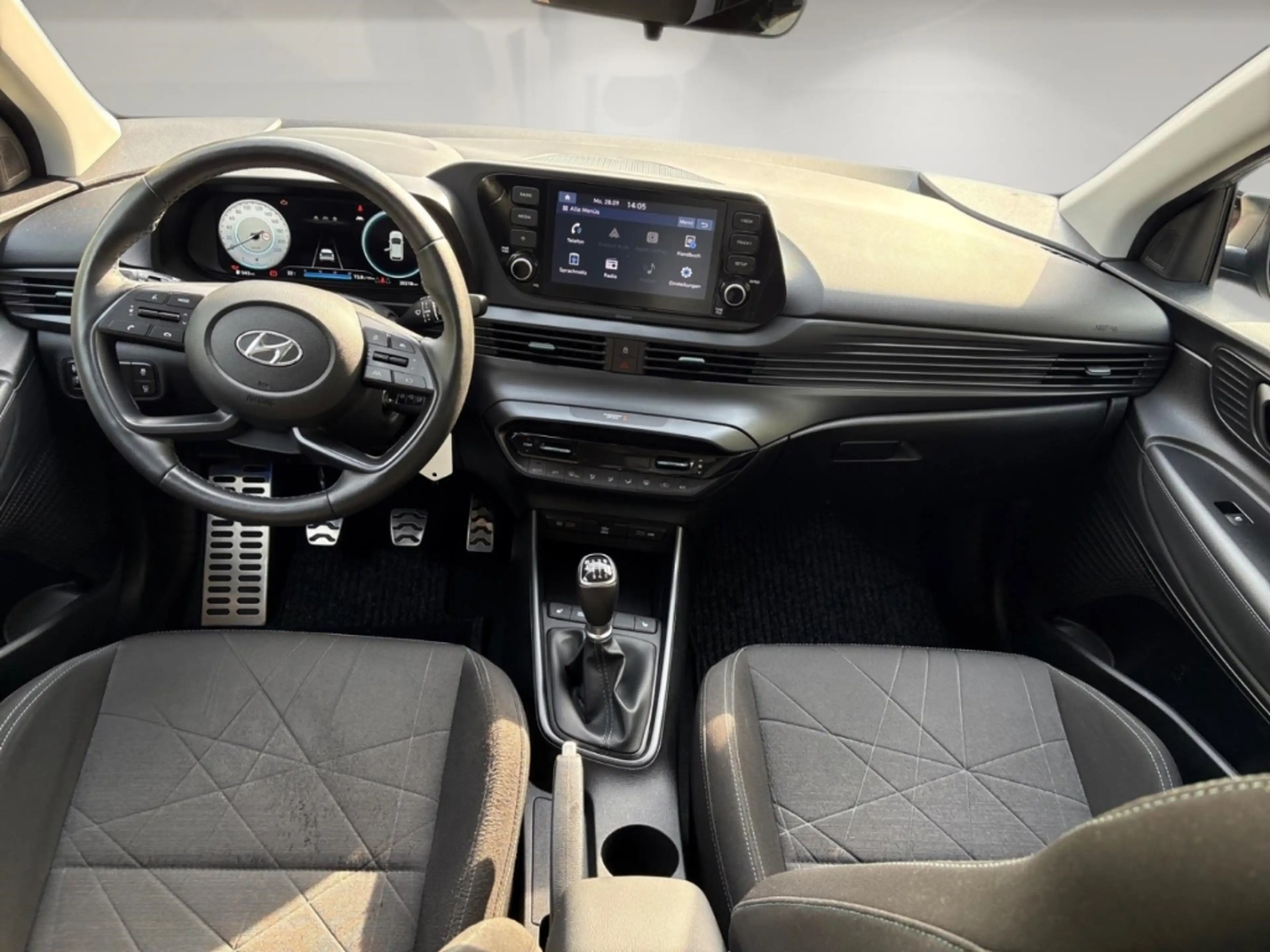 Hyundai BAYON 1.0 TGDI Intro Edition ''wenig KM+Klimaautomatik+S — photo 12
