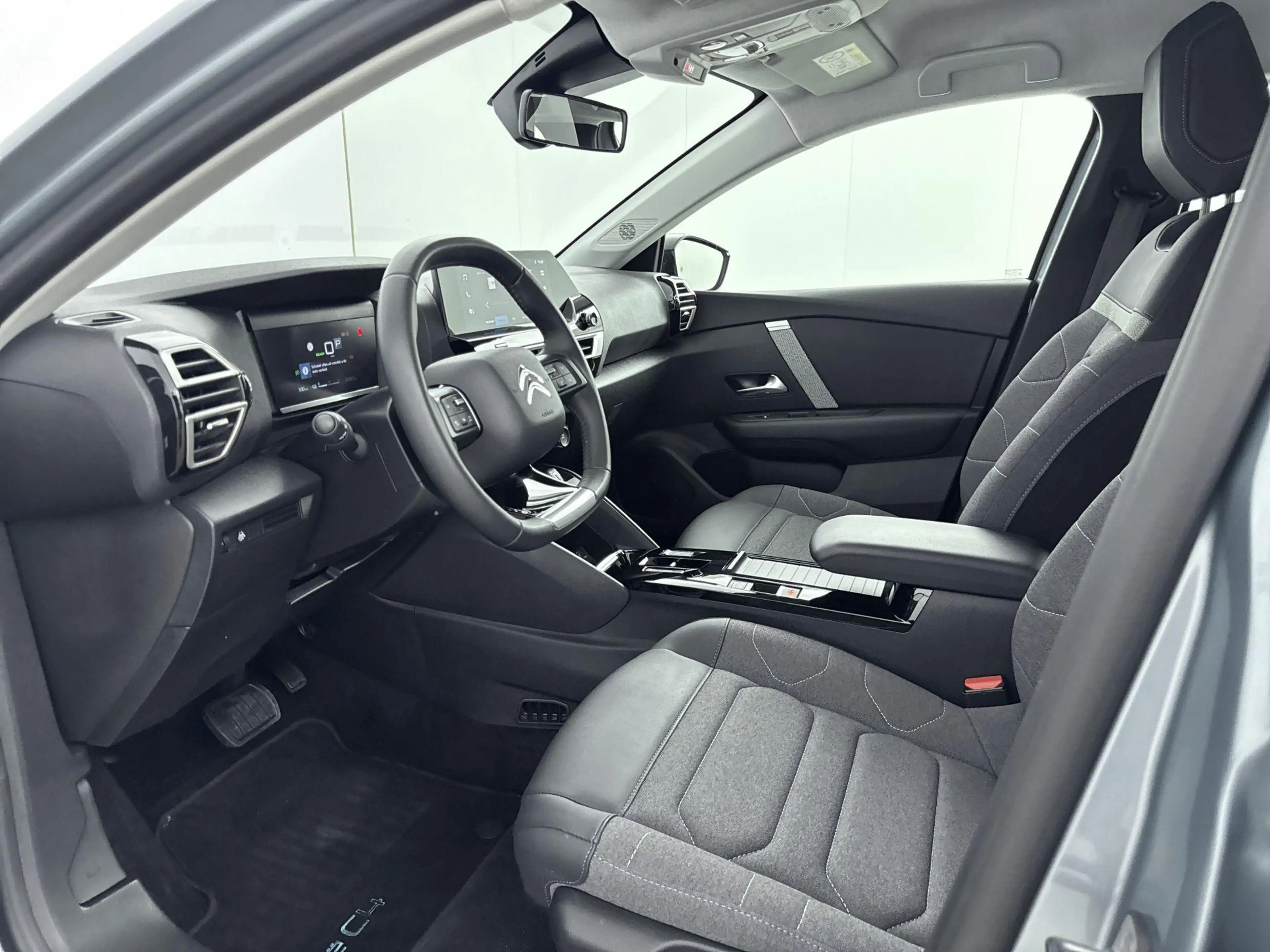 Citroen E-C4 Electric You 50 kWh | Climate control | Camera | Apple CarP — photo 11