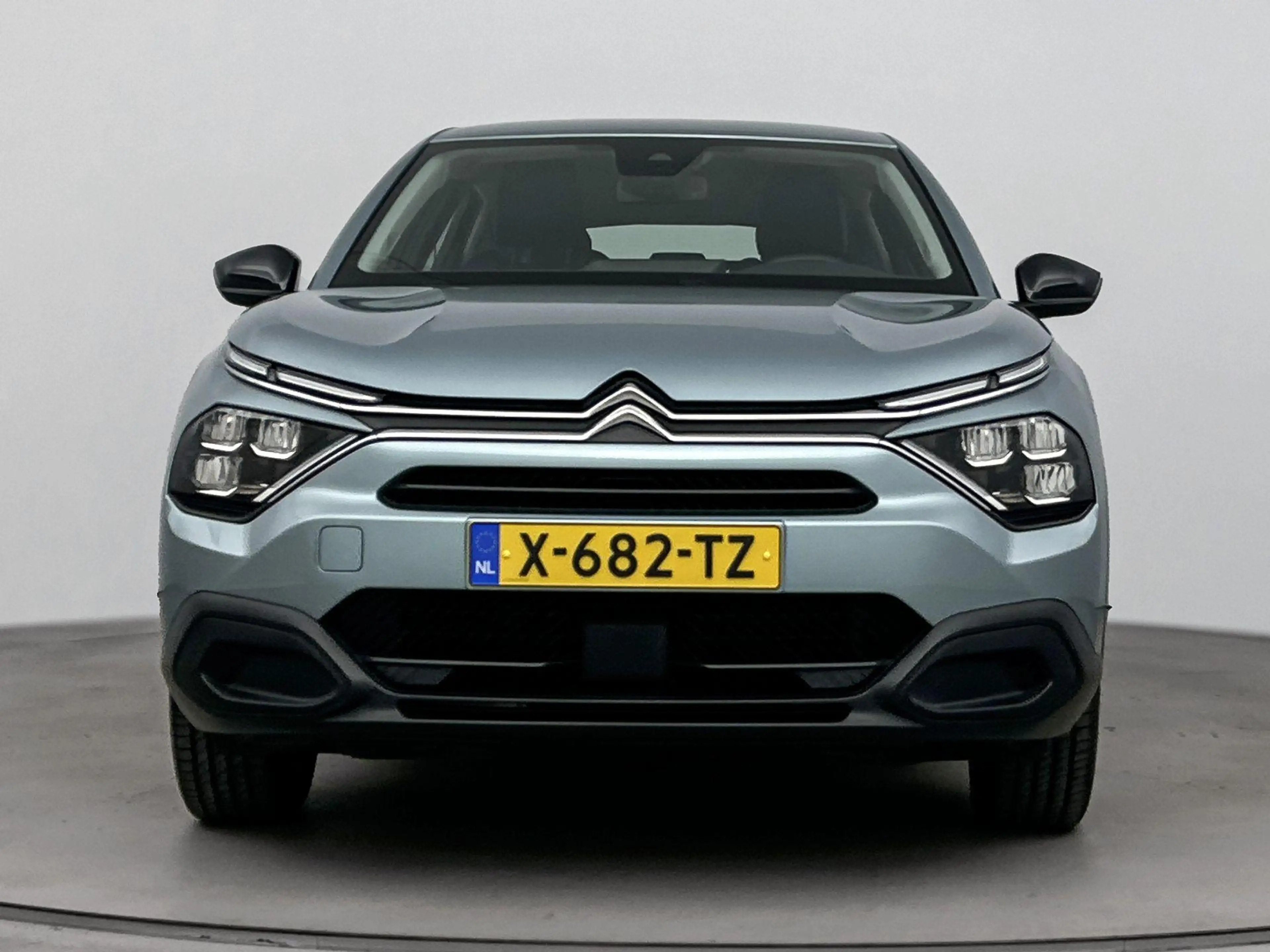 Citroen E-C4 Electric You 50 kWh | Climate control | Camera | Apple CarP — photo 9