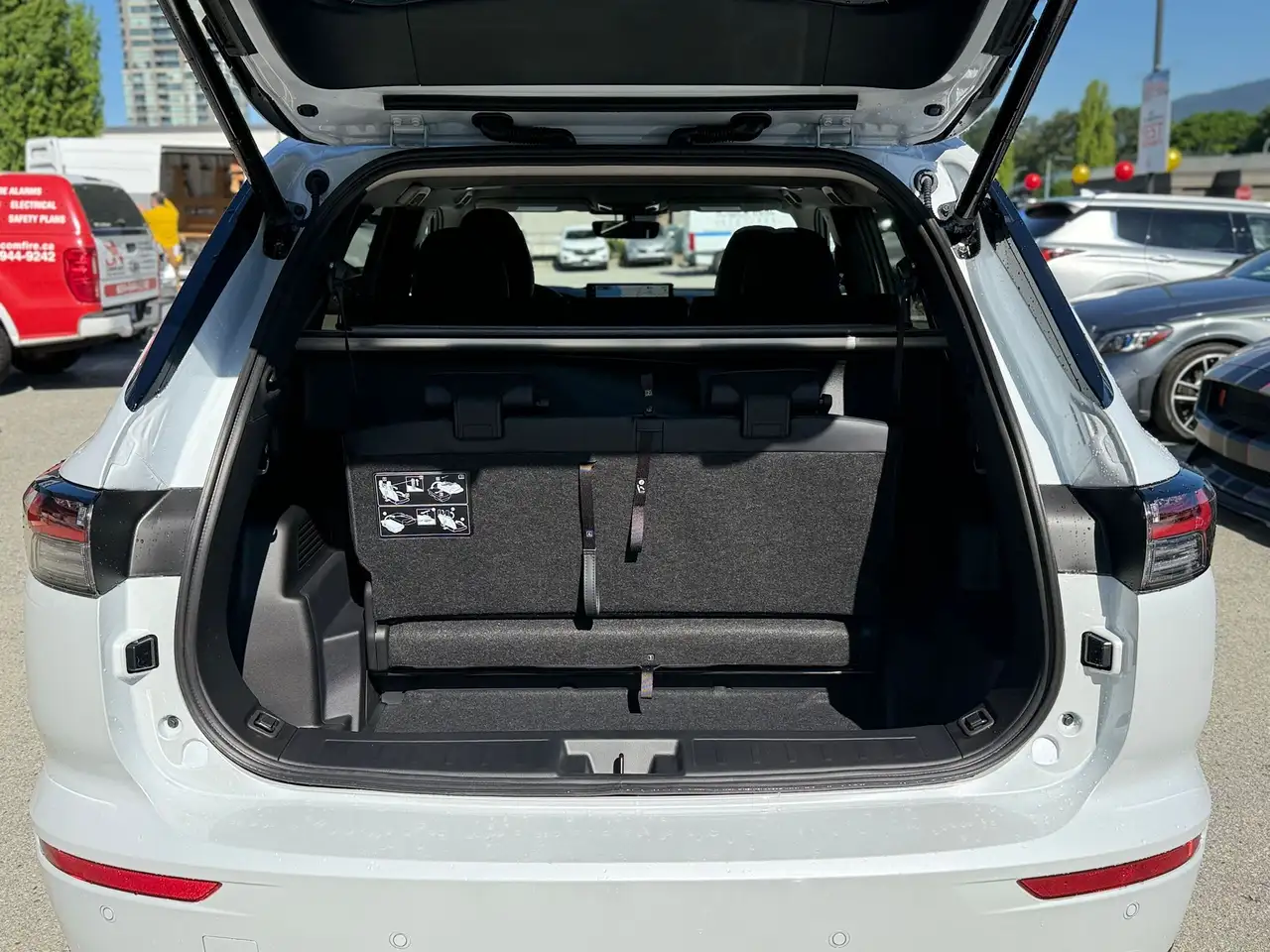 Mitsubishi Outlander снимка Mitsubishi Outlander