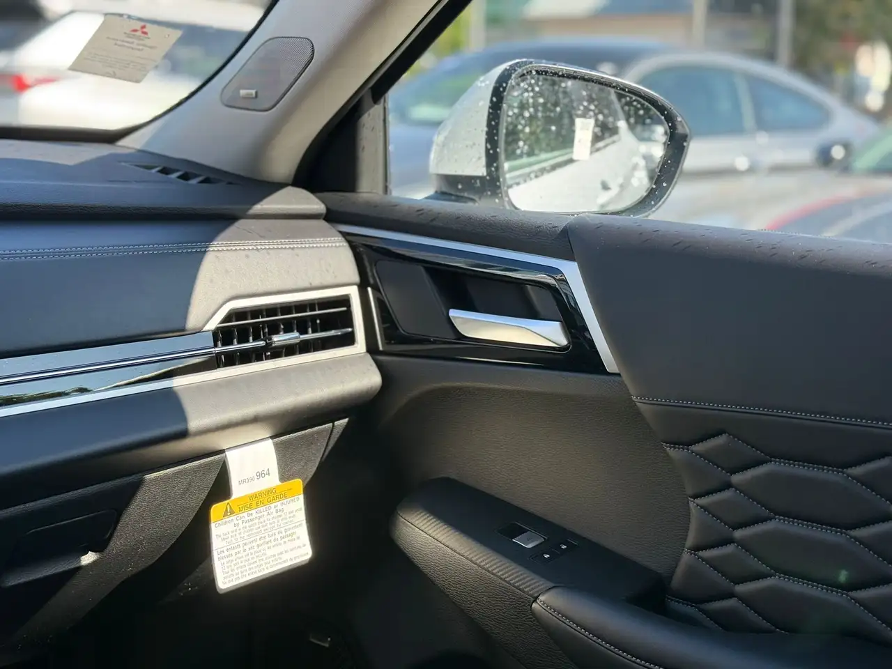 Mitsubishi Outlander снимка Mitsubishi Outlander