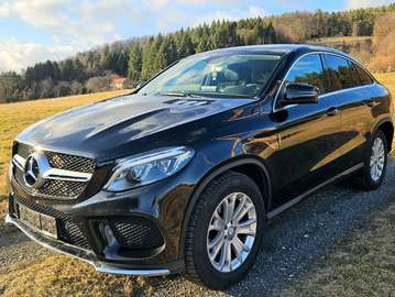 Top Zustand GLE 350 d Coupé 4MATIC Aut. Sportpaket AMG Line innen und außen schwarz metallic
