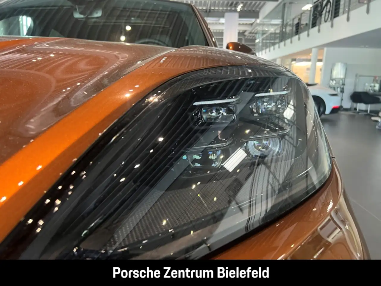 Porsche Cayenne E-Hybrid Coupe HA-Lenkung Sportabgas 10
