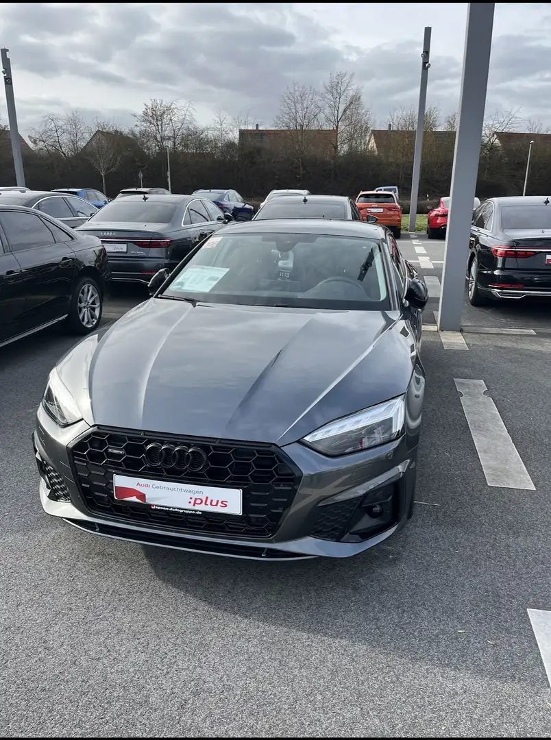 Audi A5 45 TFSI quattro S line Grau - 1