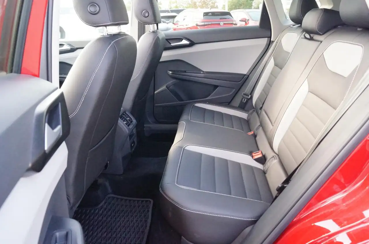 Volkswagen Taos снимка Volkswagen Taos