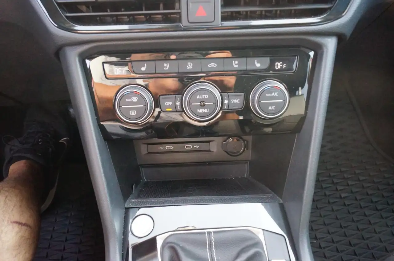 Volkswagen Taos снимка Volkswagen Taos