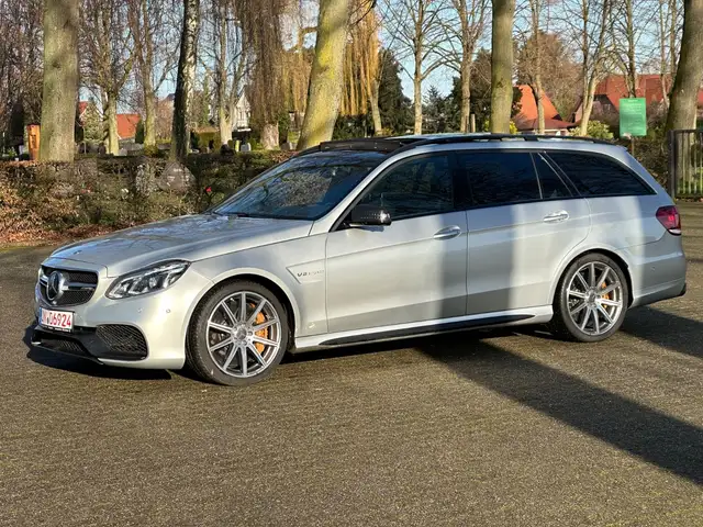 Mercedes-Benz E 63 AMG E 63s AMG *4-MATIC*PANO*360*DISTR*KEY-GO*H&K
