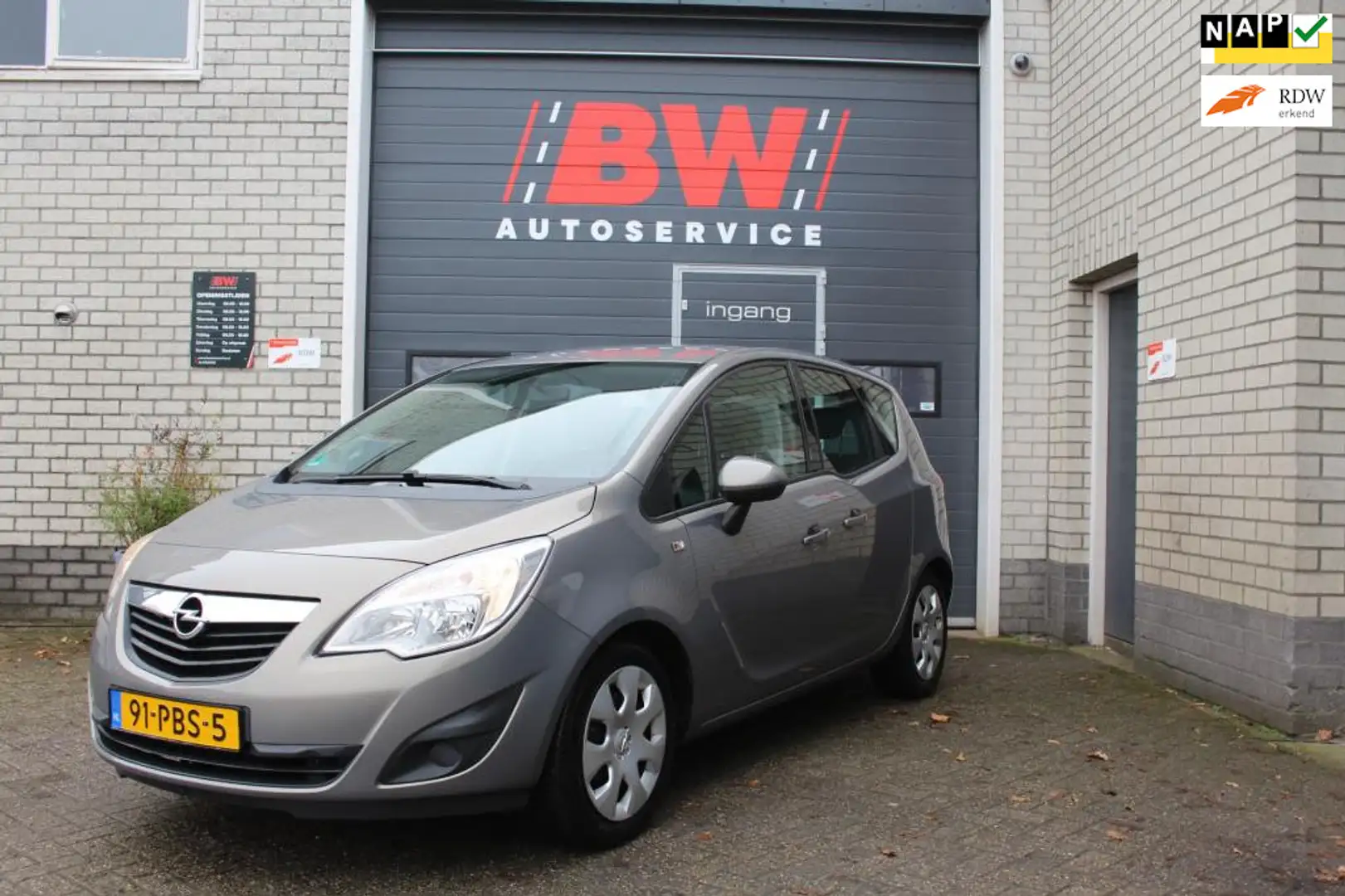 Opel Meriva 1.4 Turbo Edition Bruin - 1