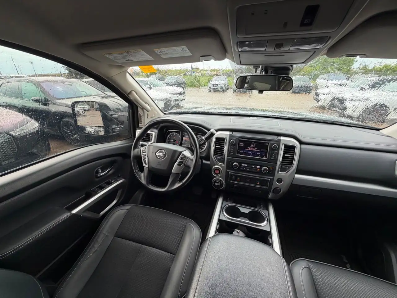 Nissan Titan снимка Nissan Titan