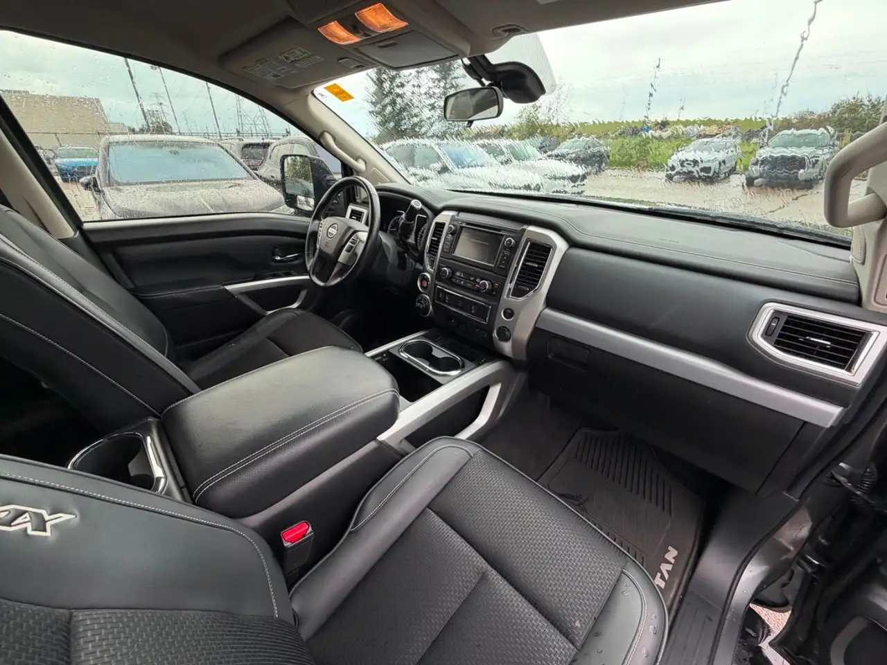 Nissan Titan снимка Nissan Titan