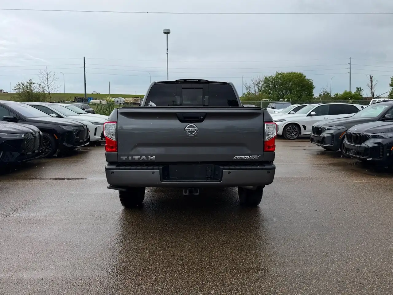 Nissan Titan снимка Nissan Titan