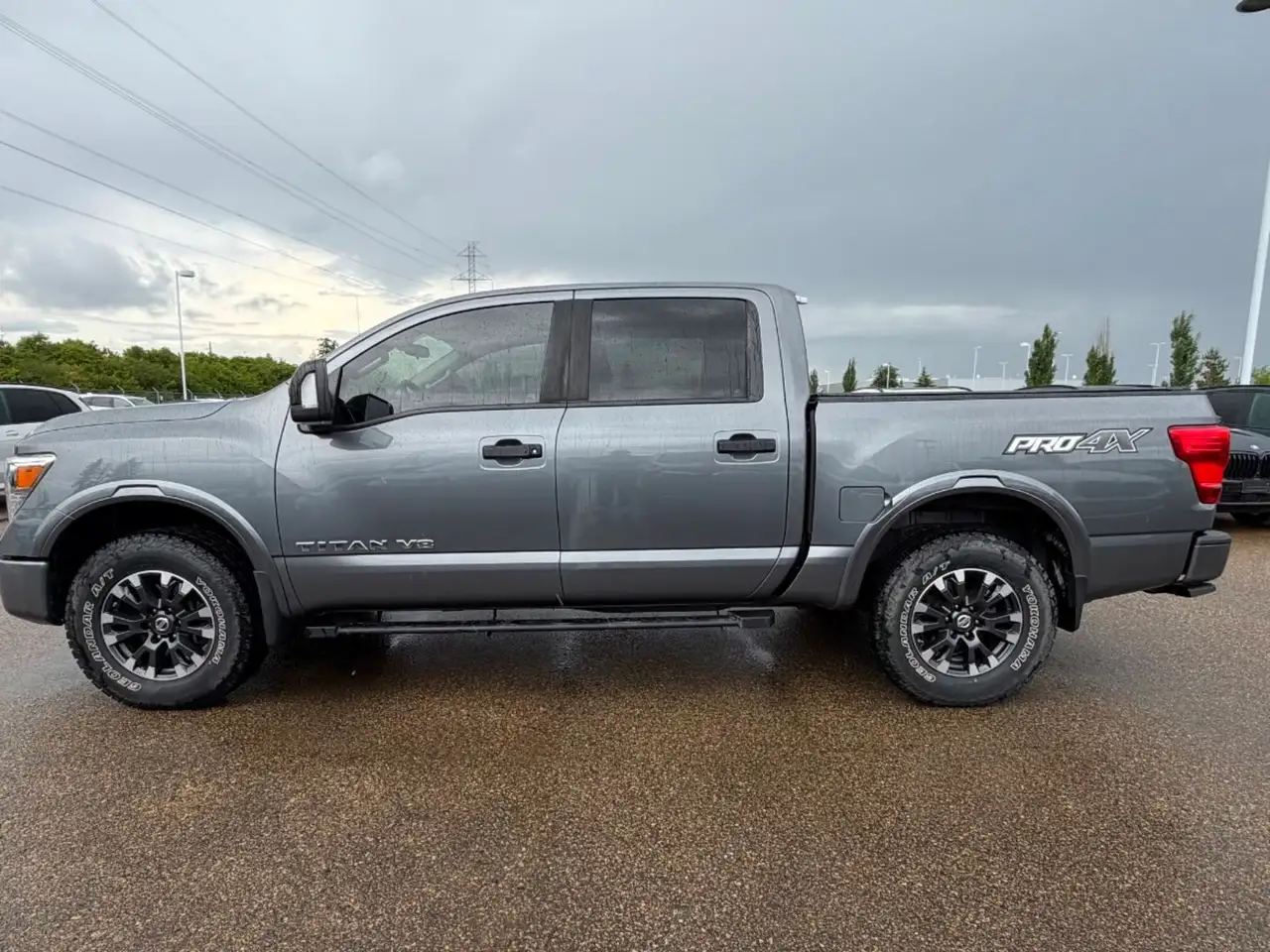 Nissan Titan снимка Nissan Titan