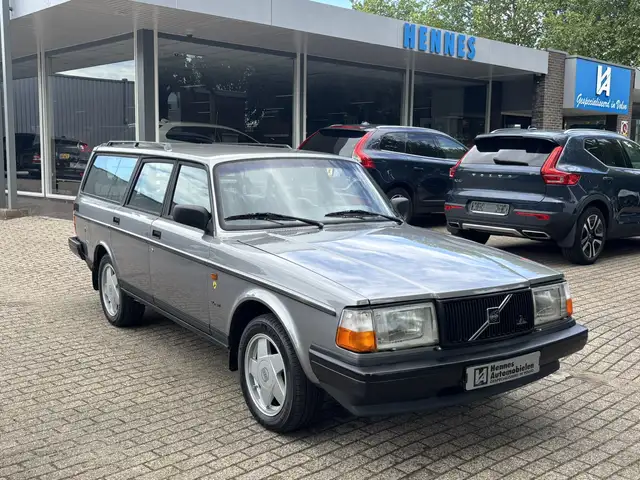 Volvo 240