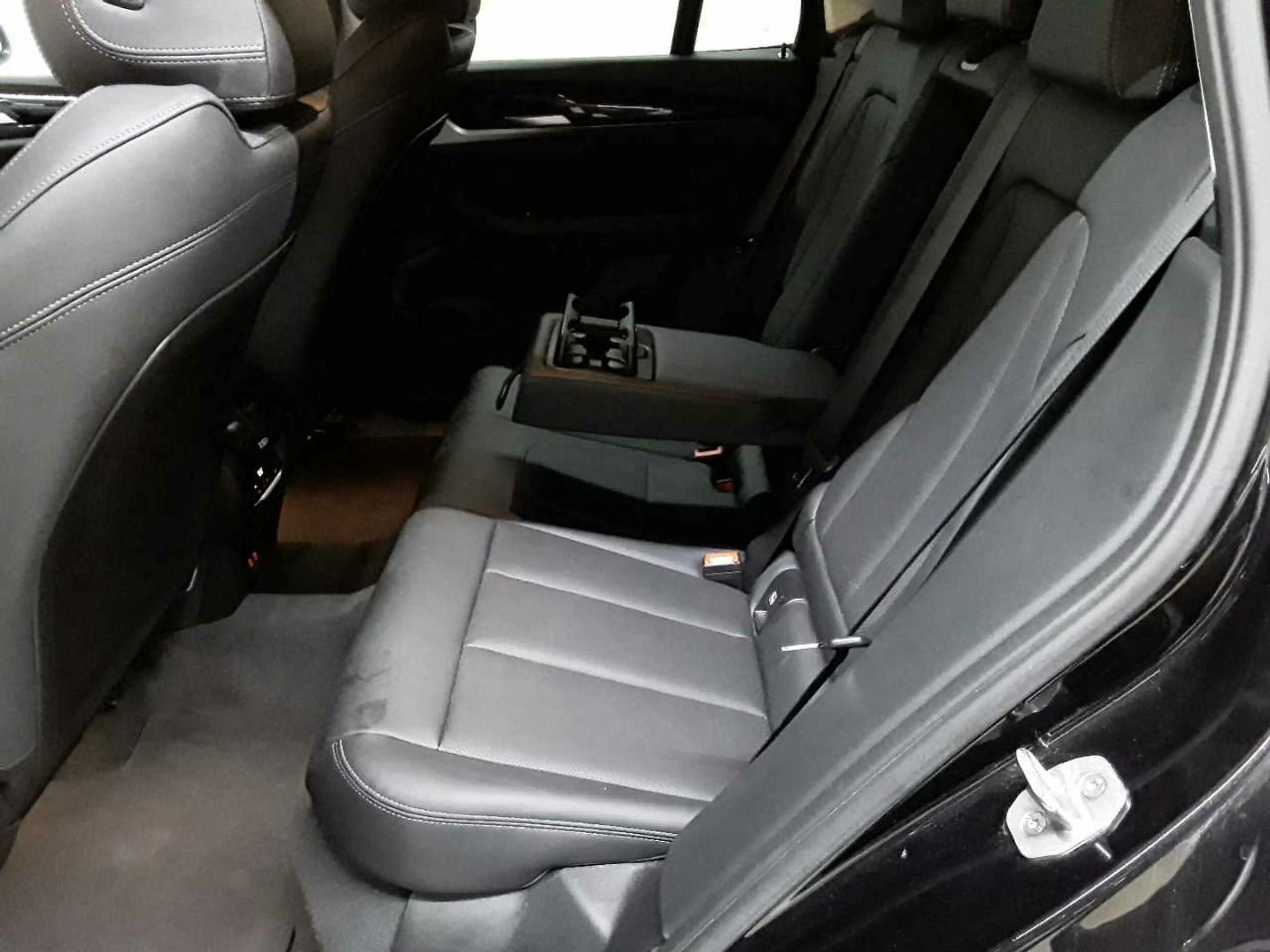 BMW X3 X3 xDrive20d Aut. Navi HuD AHK Leder — photo 13