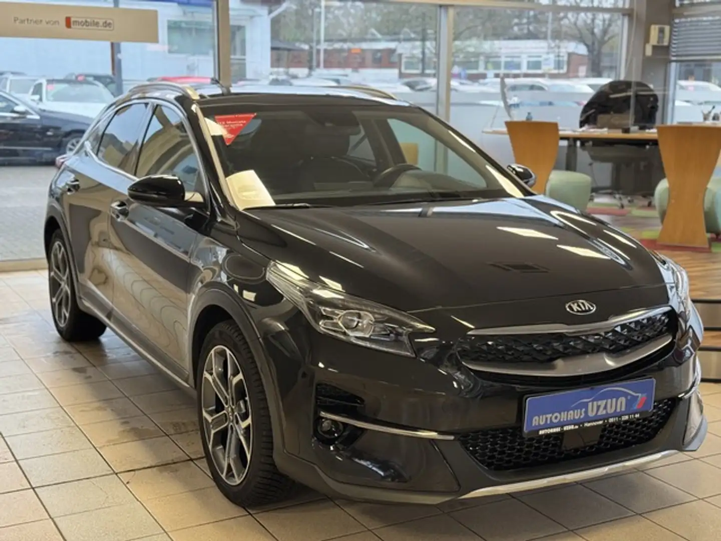 Kia XCeed Plug-in Hybrid Platinum Aut Panorama Leder Schwarz - 1