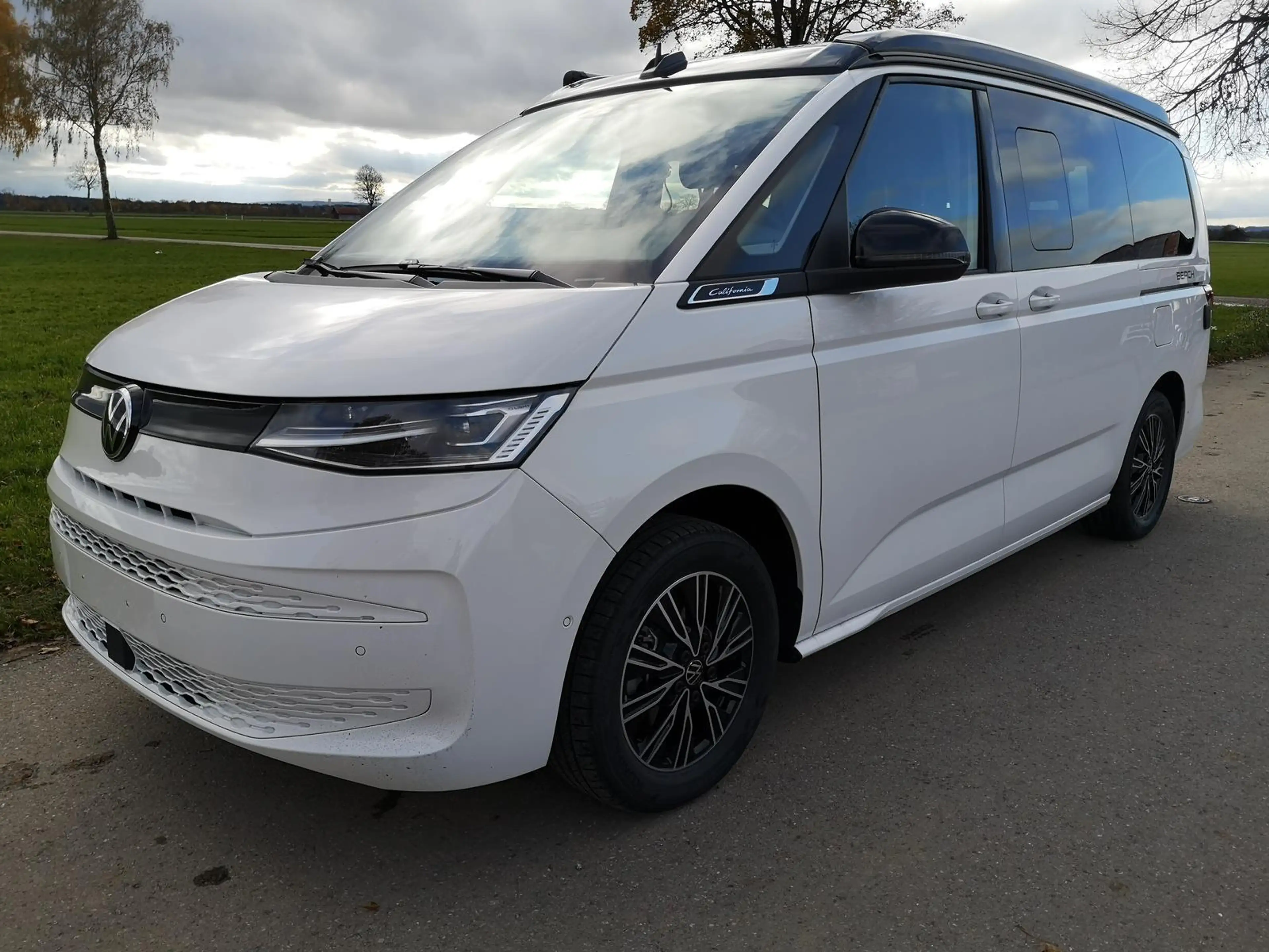 Volkswagen T7 California Beach Tour 2.0 TDI DSG 110 kW (150 PS), Automat...