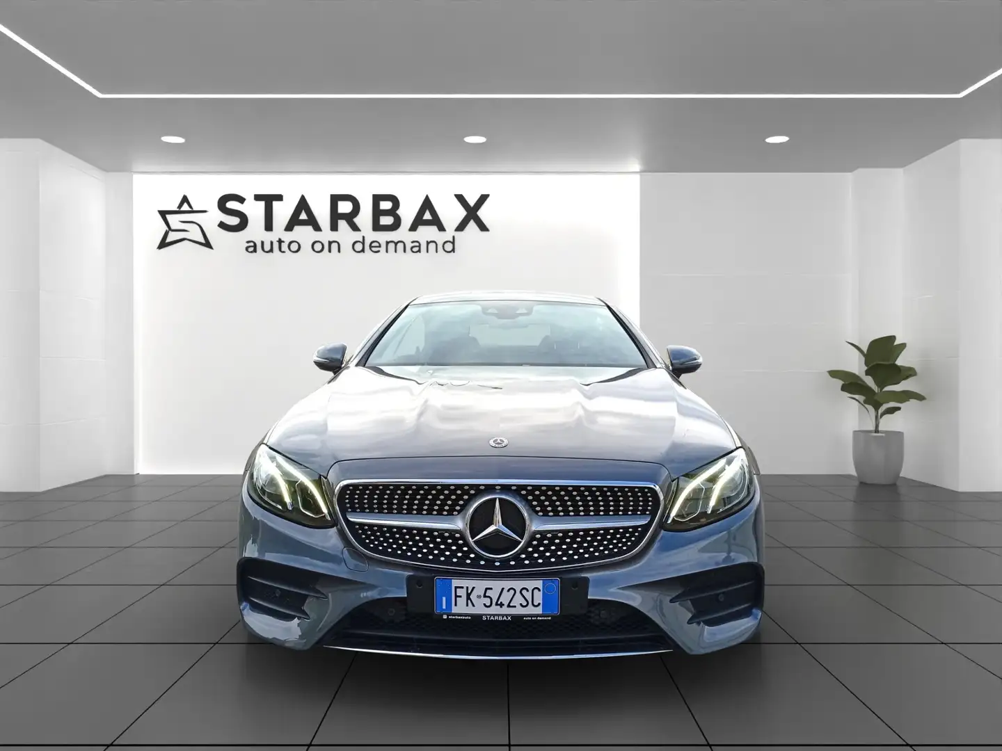 Mercedes-Benz E 220 E 220 d Auto Premium AMG FULL Gris - 2