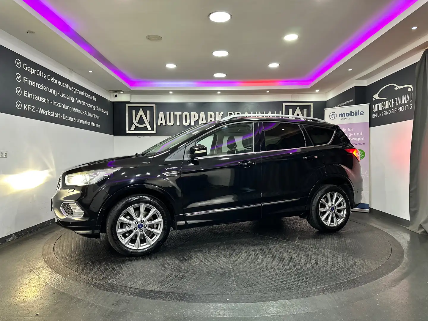 Ford Kuga 2.0 VIGNALE *PANO*WENIG-KM*AHK* Schwarz - 2