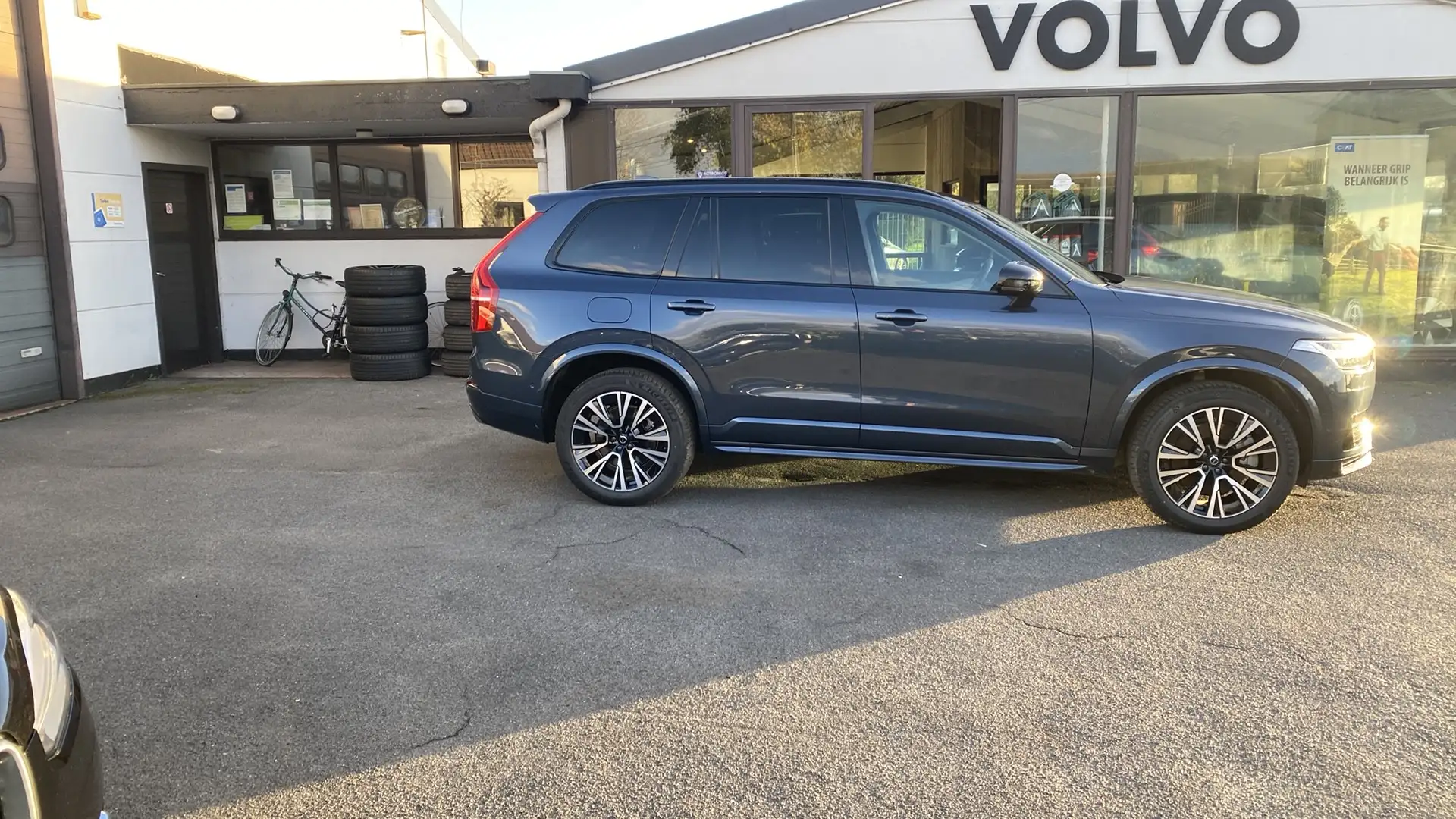 Volvo XC90 XC90 T8 AWD Plug-in Hybrid Ultra Dark Blauw - 2