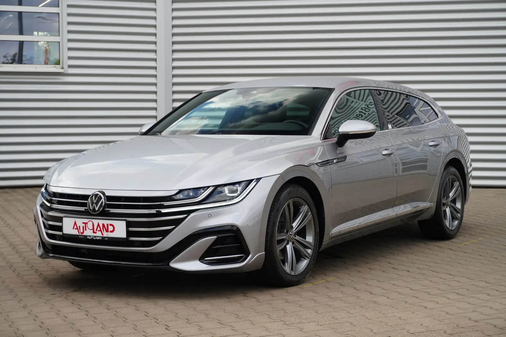 Volkswagen Arteon SB 2.0 TSI R-Line DSG Navi LED ACC AHK Silber - 2