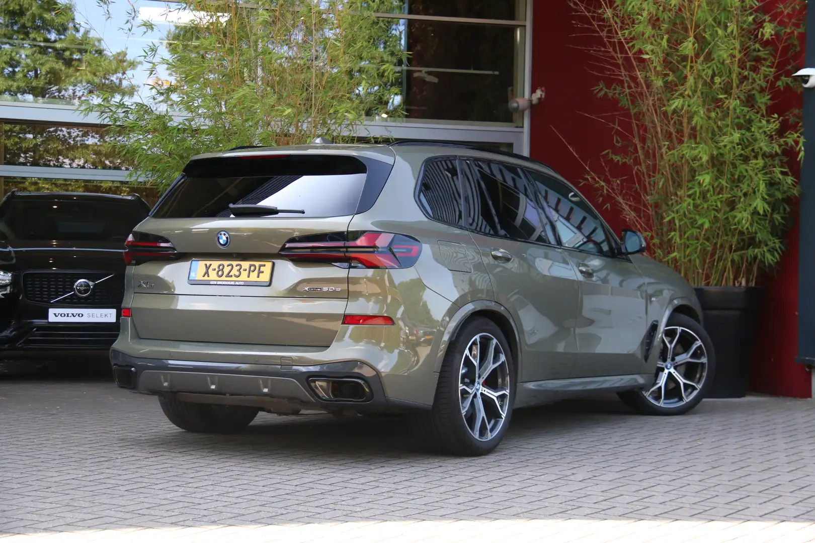 BMW X5 xDrive50e | Trekhaak | Head-up | Soft-close | Pano Geel - 2
