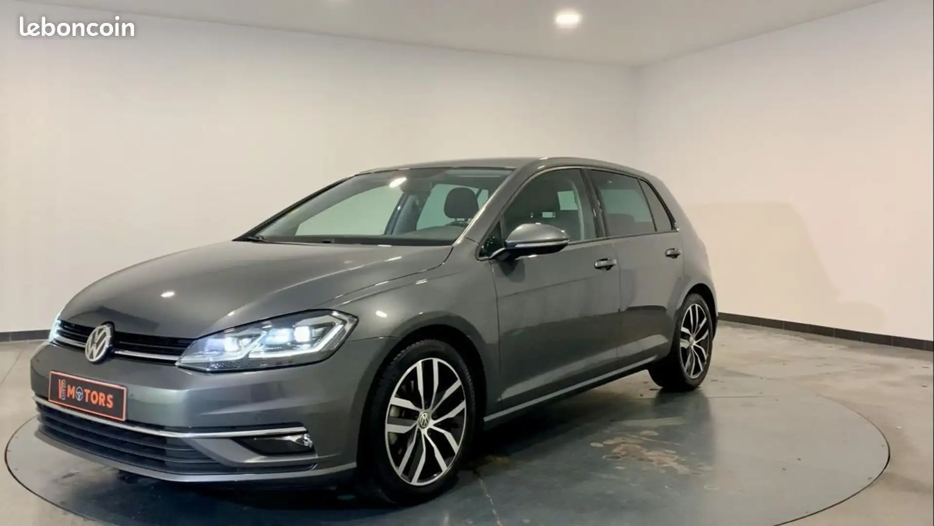 Volkswagen Golf 2.0 TDI 15O CARAT BMV6 Gris - 1