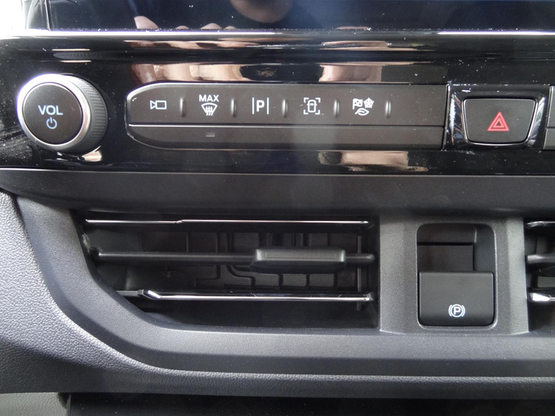 Ford Tourneo Custom L1 Titanium-X AUT AHK TWA ACC 19" — photo 15