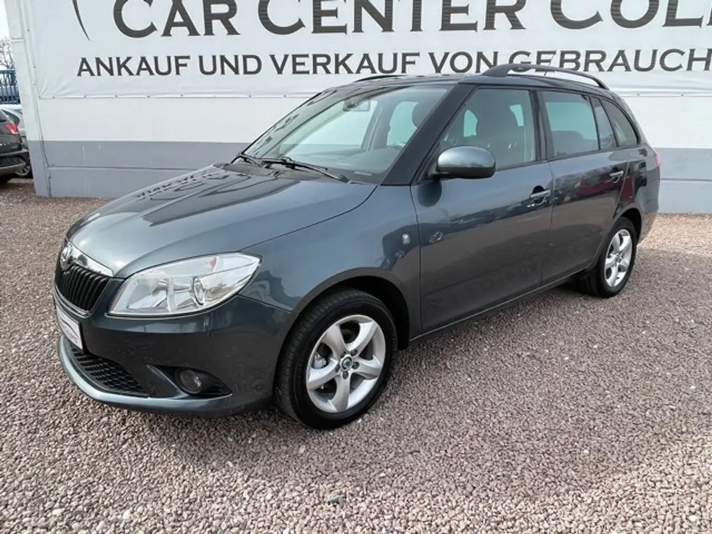 Skoda Fabia Fabia Ambiente 1.2 TSi*KlimaAut*SHZ*AHK*Alu* Grau - 2