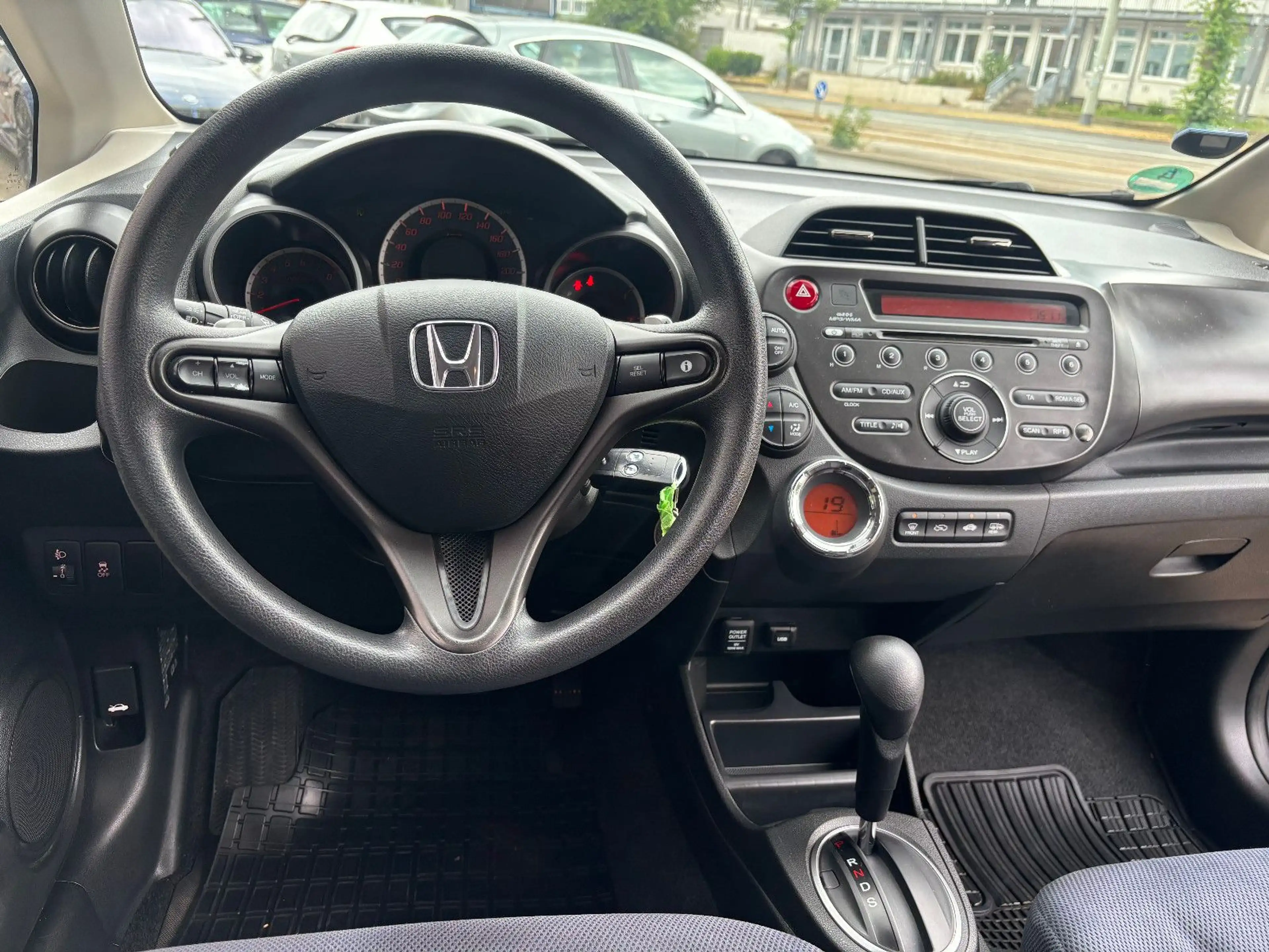 Honda Jazz 1.4 Comfort Automatik*Klima*MFL* — photo 15