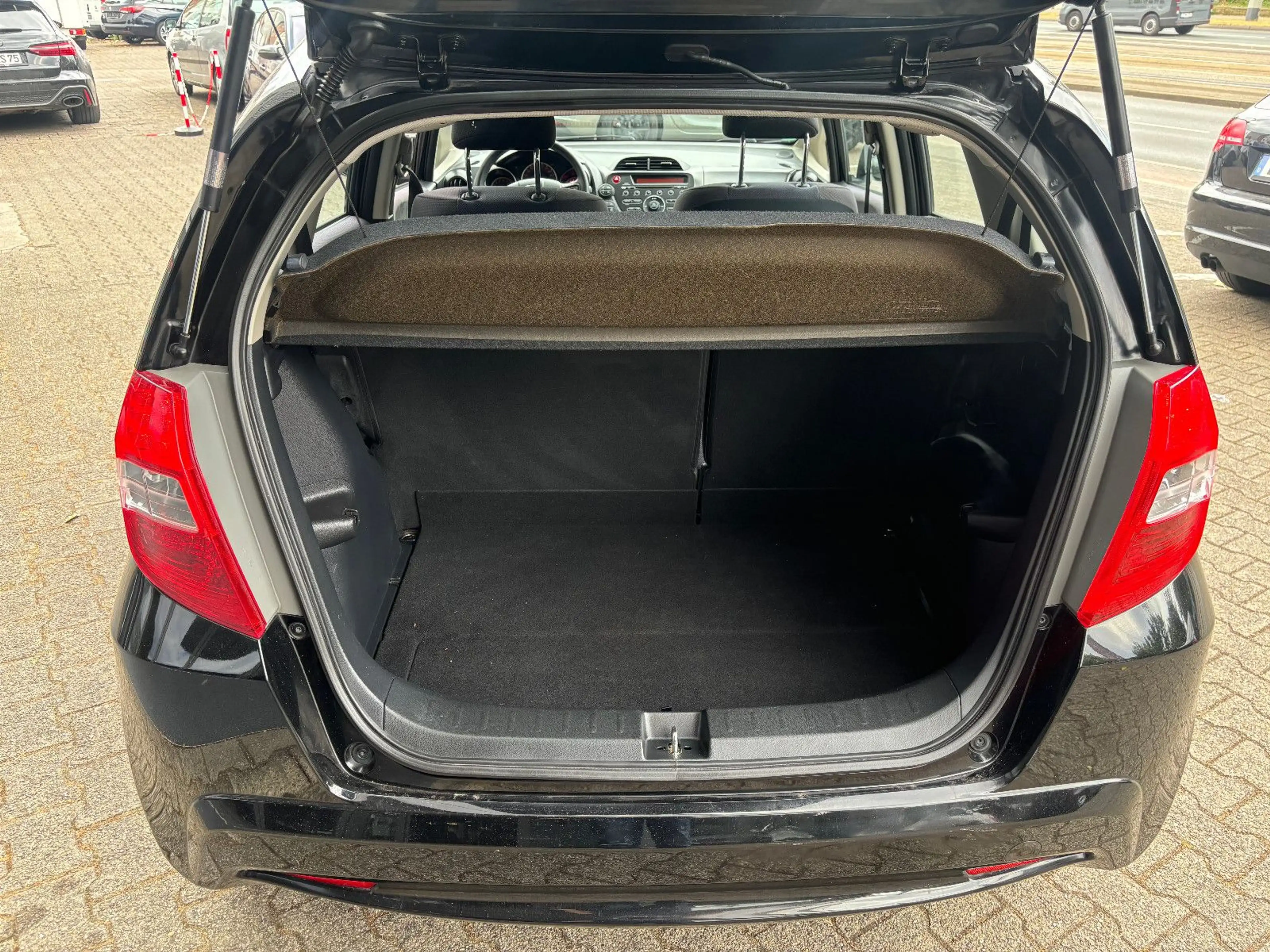 Honda Jazz 1.4 Comfort Automatik*Klima*MFL* — photo 11