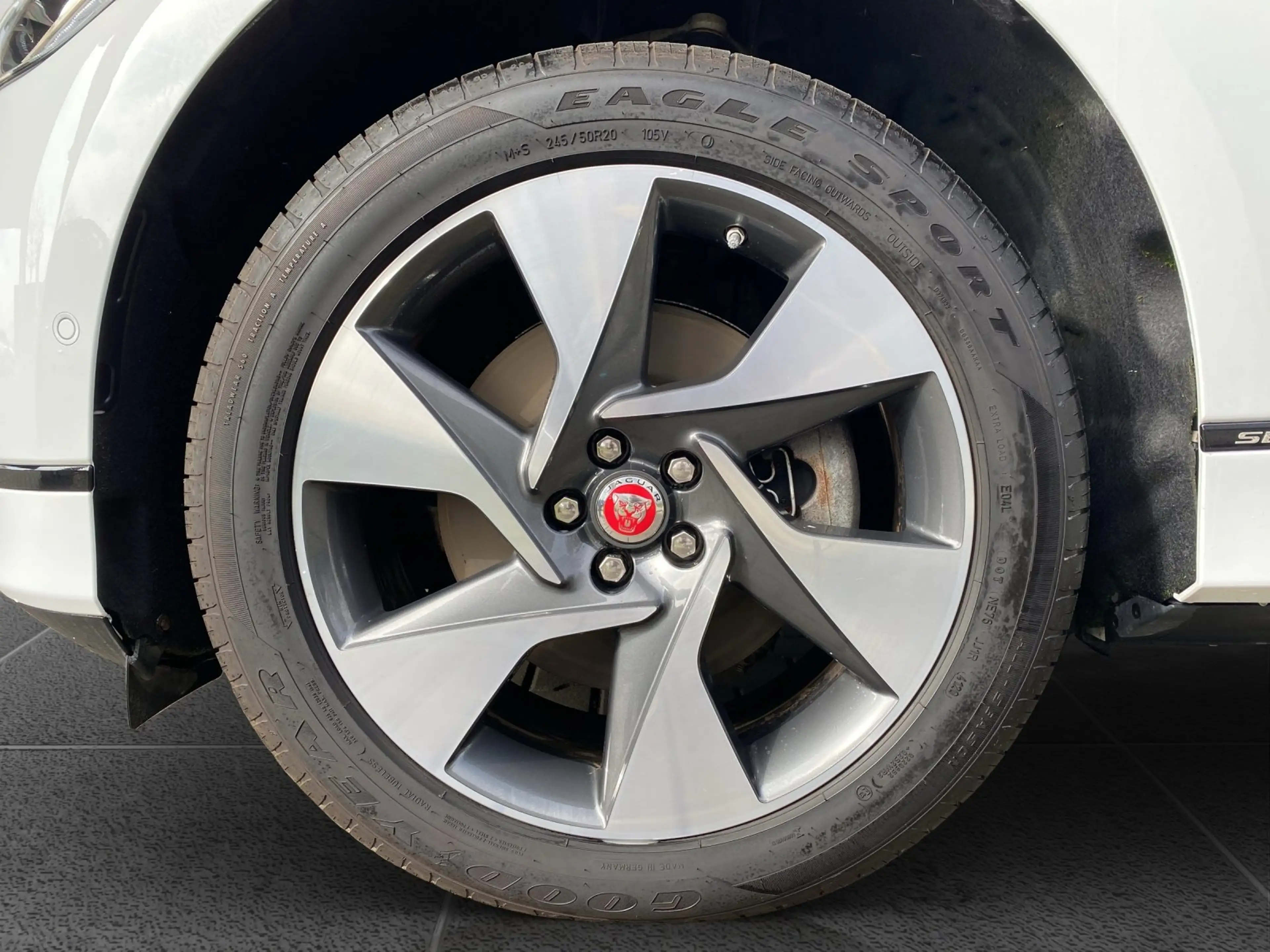 Jaguar I-Pace EV320 SE FLA HUD ParkAss. SpurW SpurH — photo 15