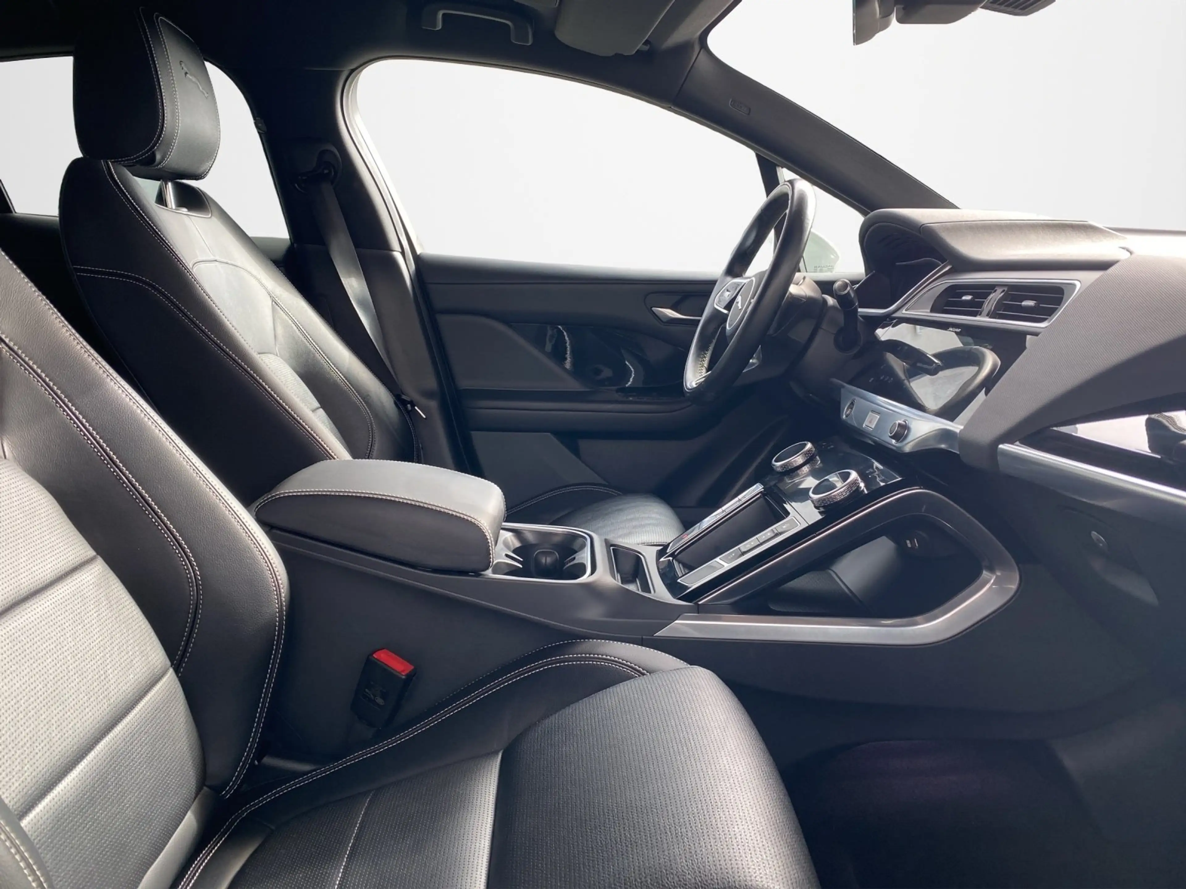 Jaguar I-Pace EV320 SE FLA HUD ParkAss. SpurW SpurH — photo 12