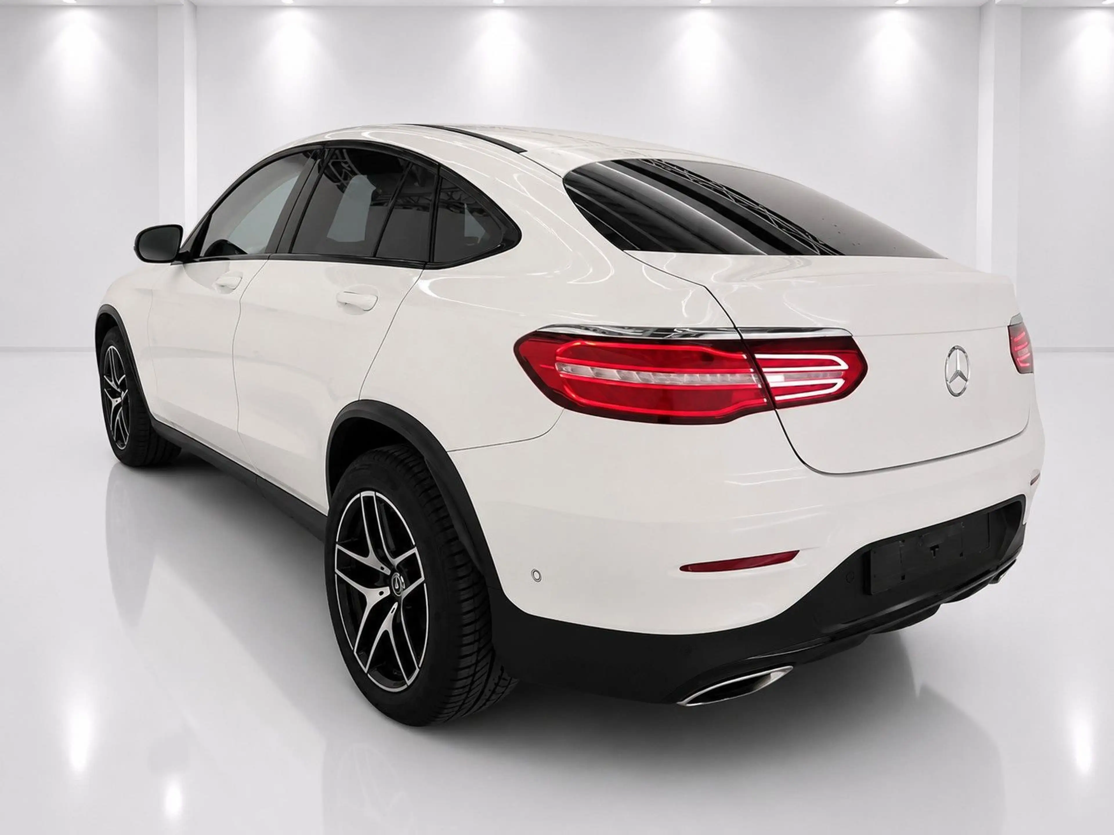 Mercedes-Benz GLC 250 Coupe  4Matic AMG Line — photo 3