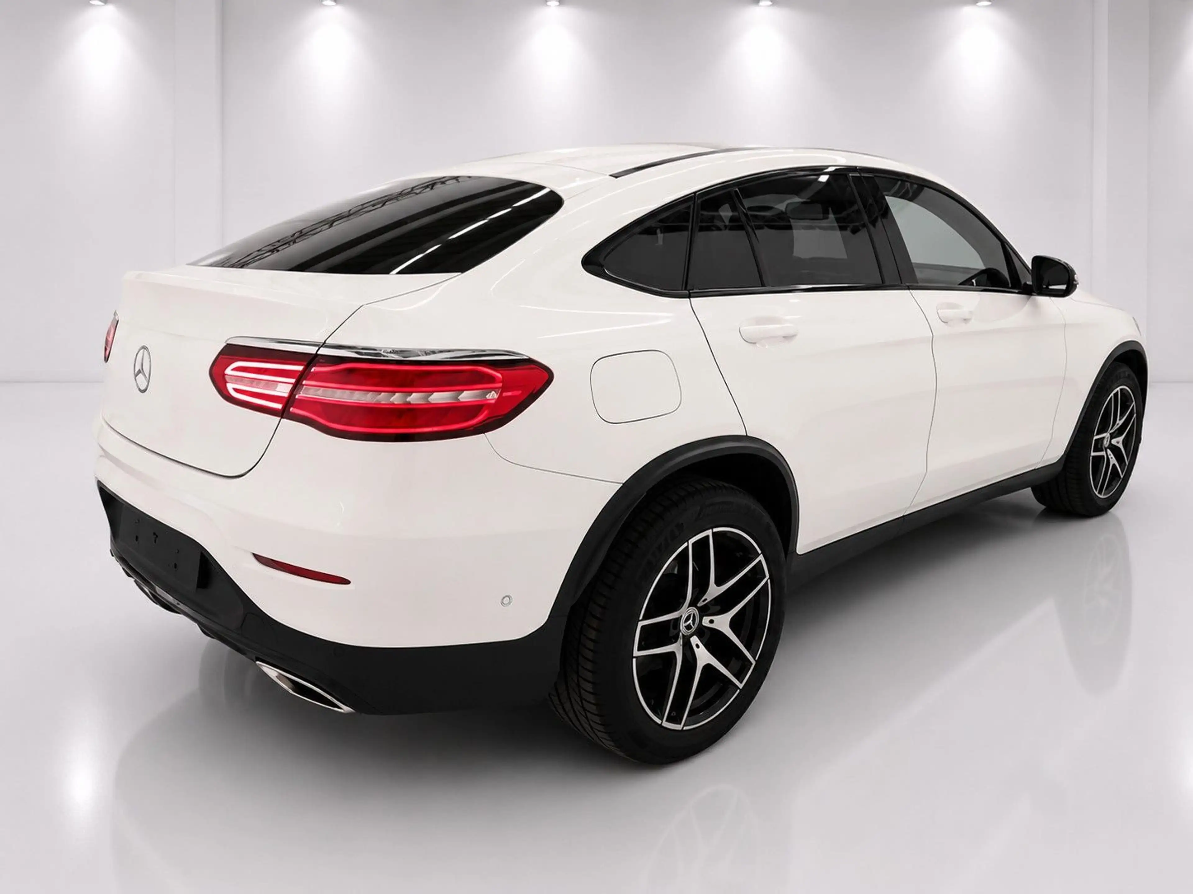 Mercedes-Benz GLC 250 Coupe  4Matic AMG Line — photo 6