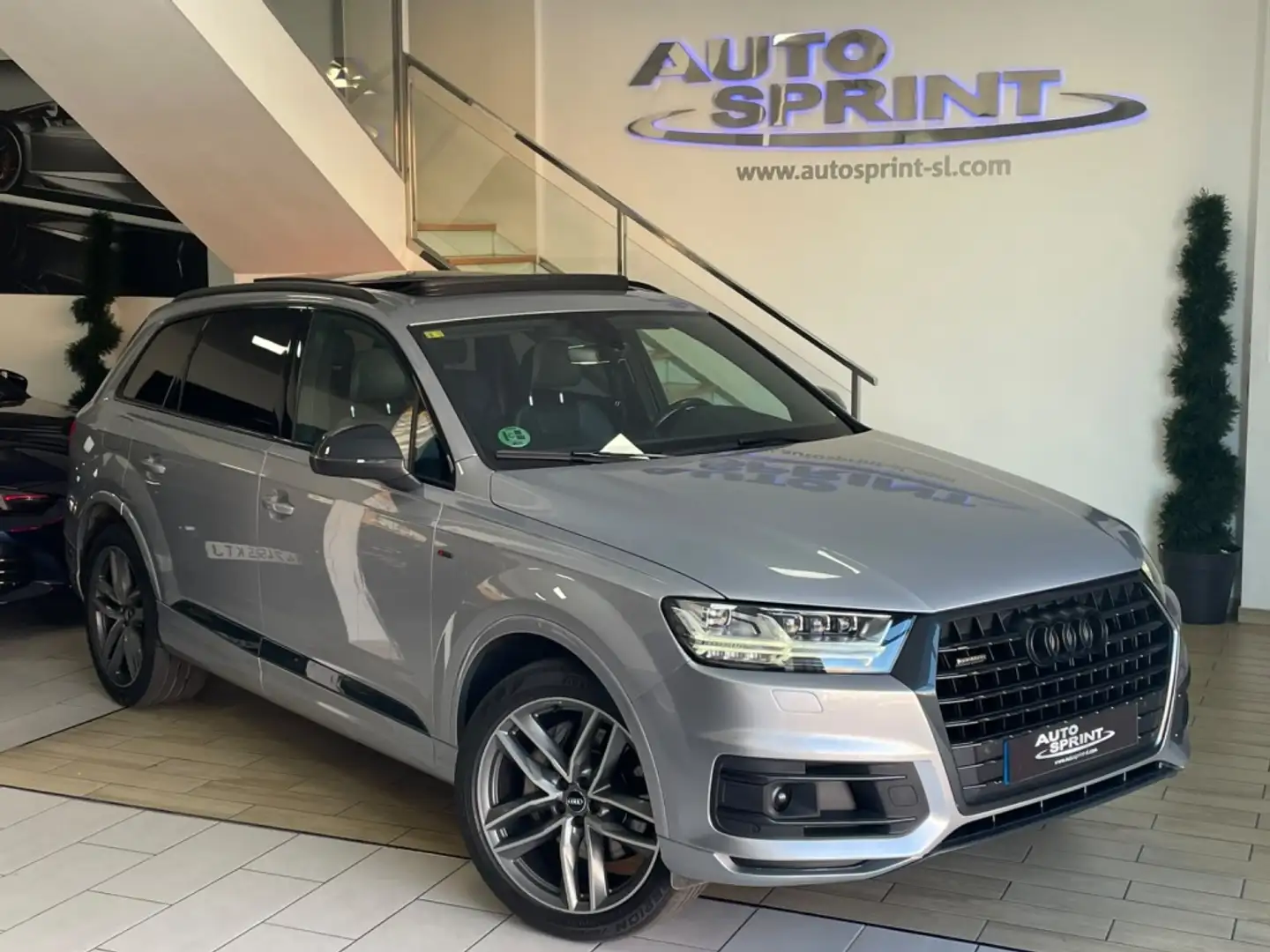 Audi Q7 3.0TDI Black line edition quattro Tip. 200kW Gris - 1