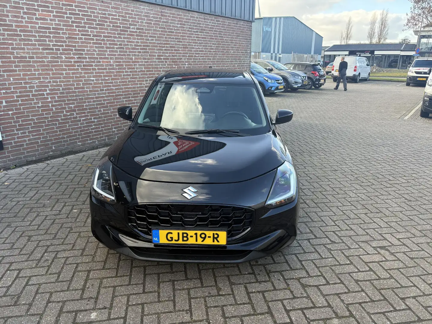 Suzuki Swift 1.2 Select Smart Hybrid 83pk | Navigatie | Airco | Noir - 2