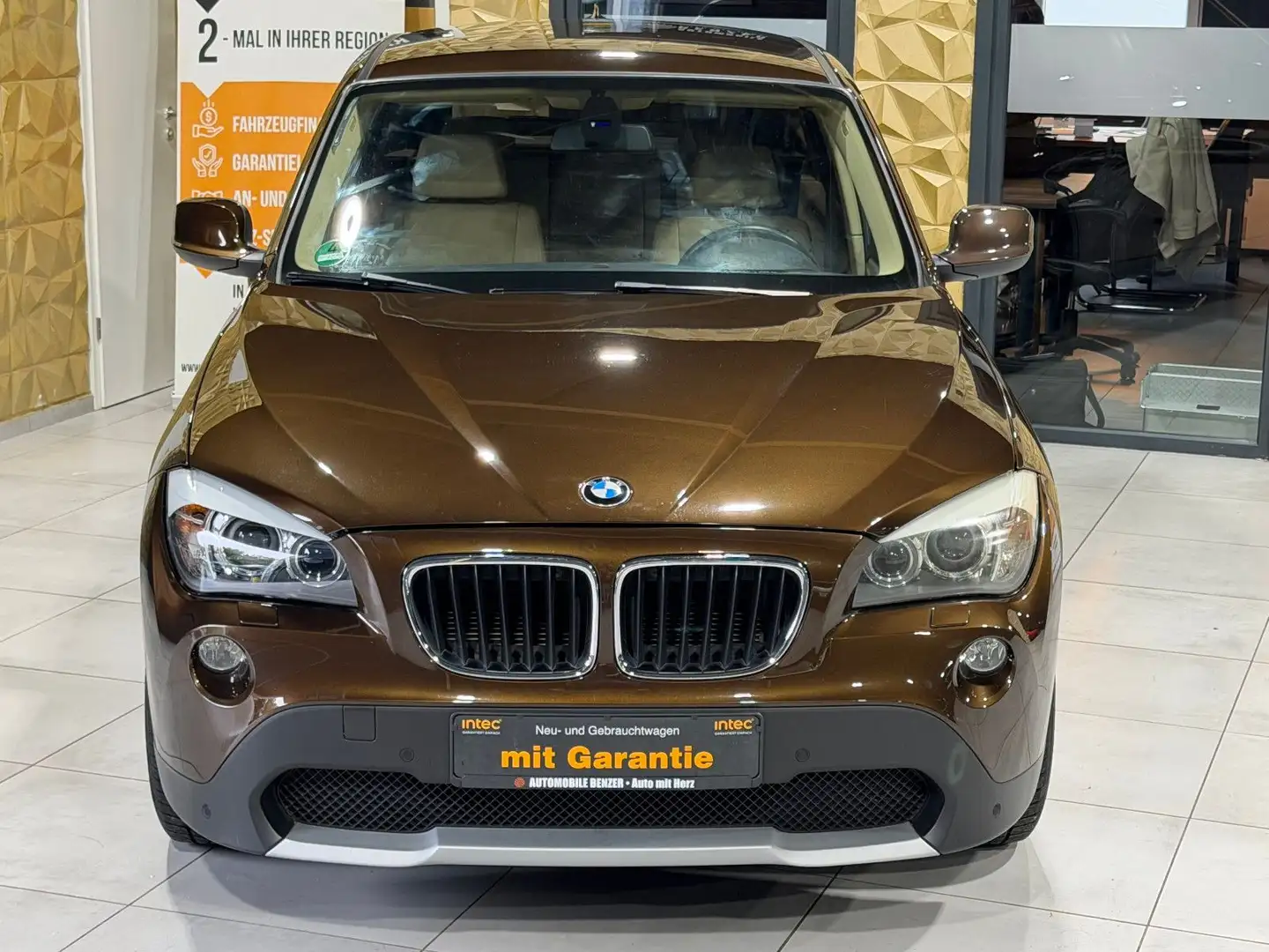 BMW X1 20 i sDrive/NAVI/LEDER/XENON/KAMERA Braun - 2