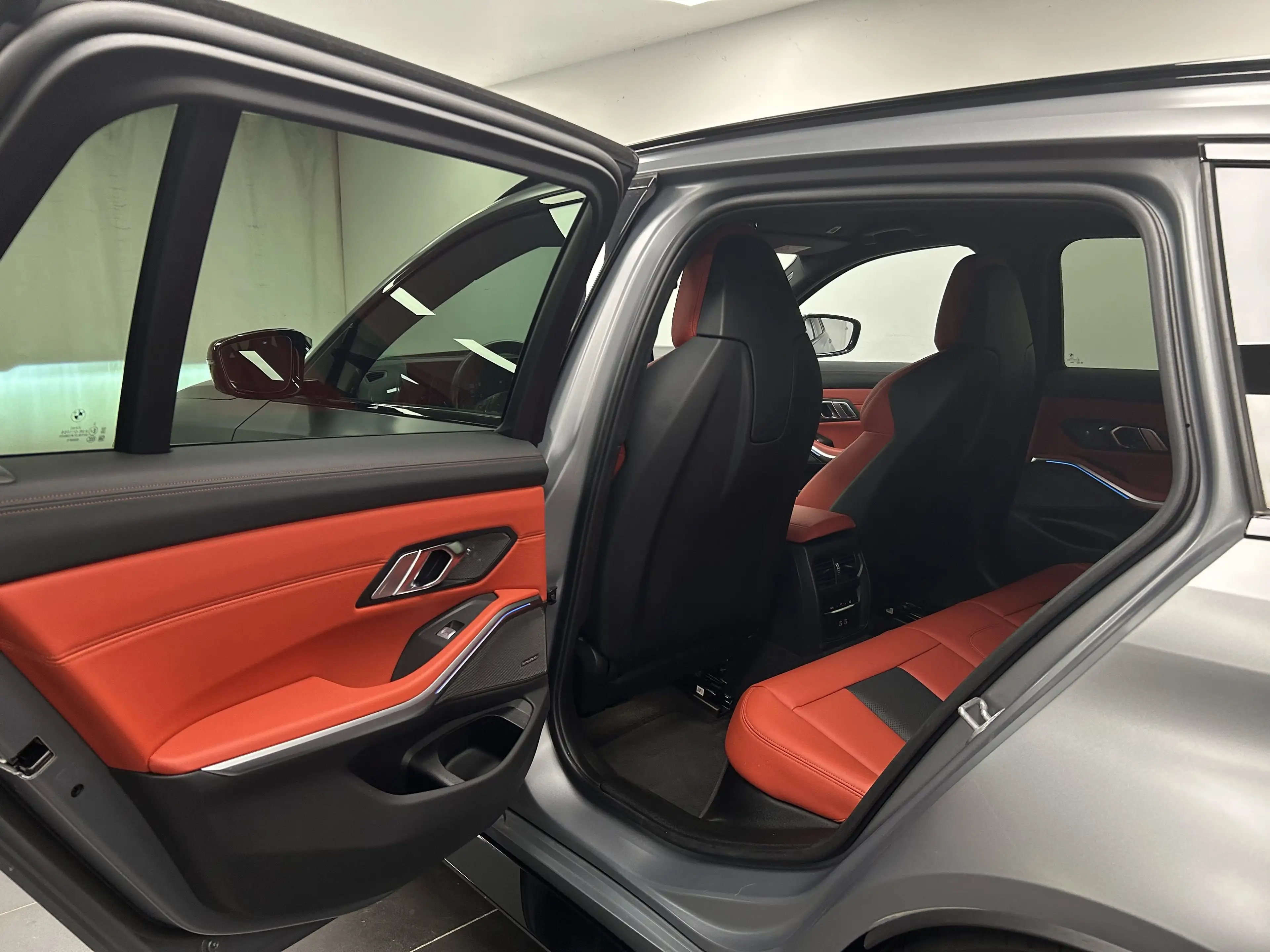 BMW M3 Competition M xDrive Touring — photo 15