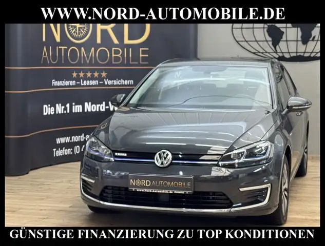Volkswagen Golf e-Automatik Navi/LED/PDC/CCS