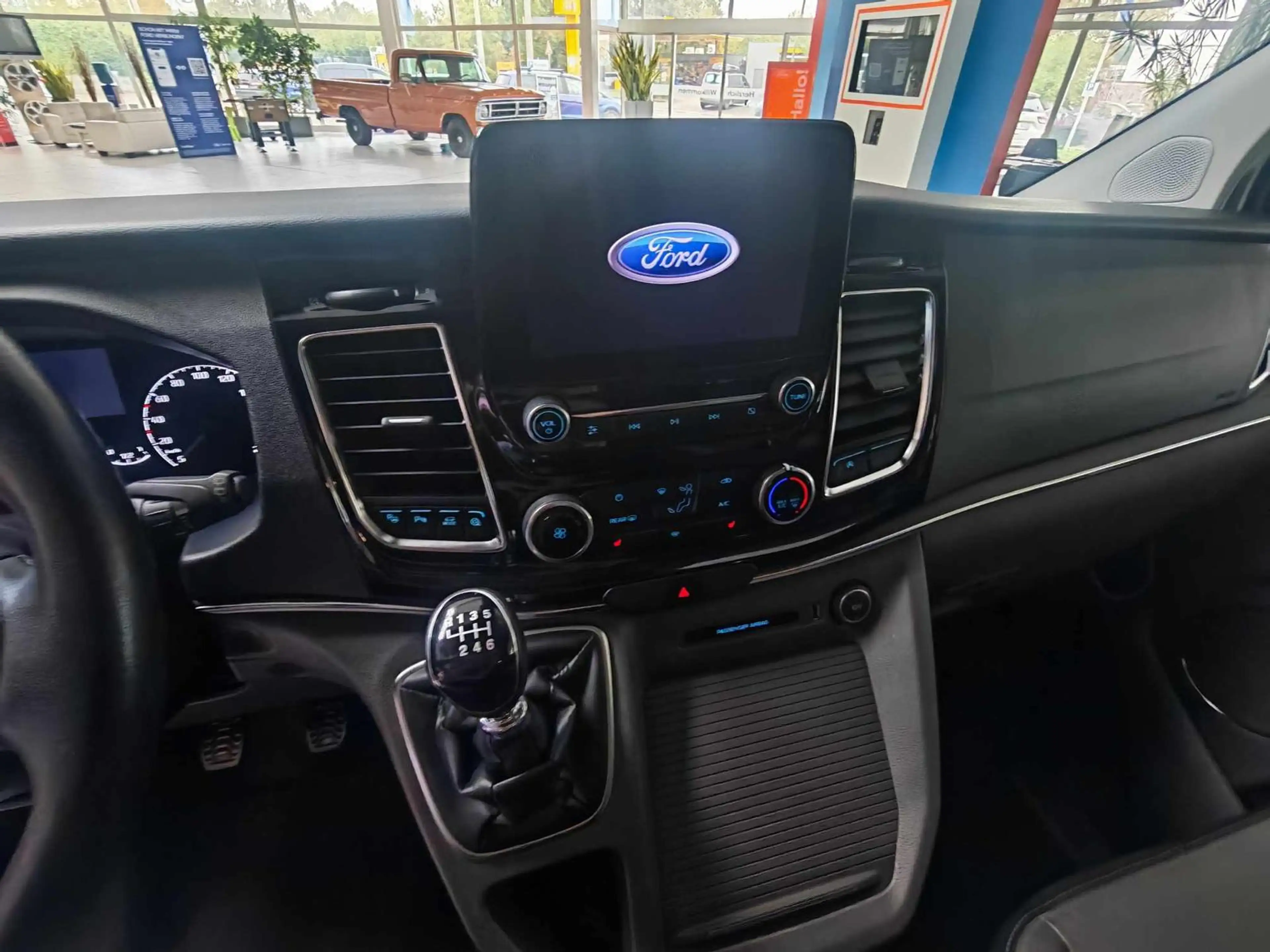 Ford Tourneo Custom TiTANiUM X L2 VOLL Sthz LEDER XENON KAMERA iACC AH — photo 13