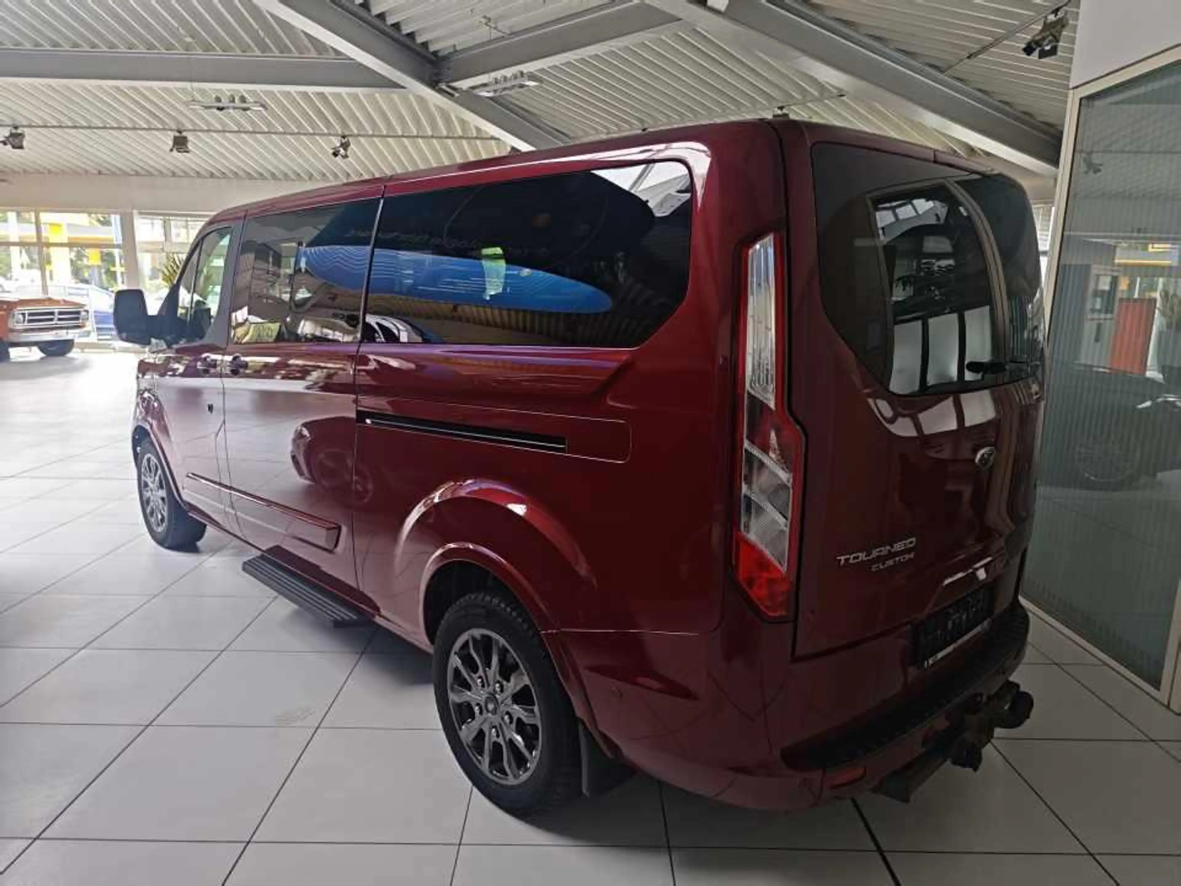 Ford Tourneo Custom TiTANiUM X L2 VOLL Sthz LEDER XENON KAMERA iACC AH — photo 4