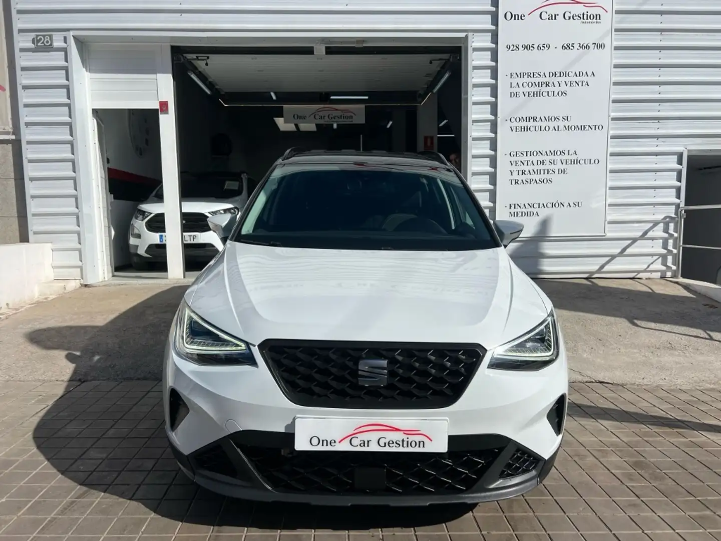 SEAT Arona 1.0 TSI S&S FR DSG7 XM 110 Blanco - 2