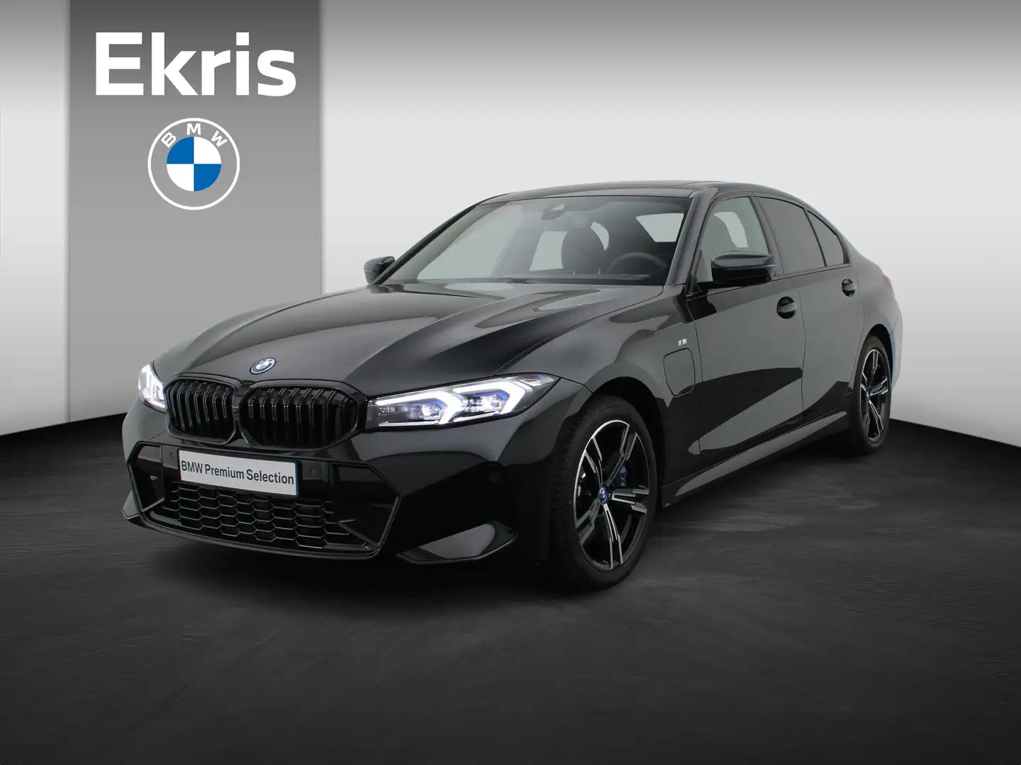 BMW 320 3 Serie Sedan 320e M Sportpakket | Travel Pack | I Zwart - 1
