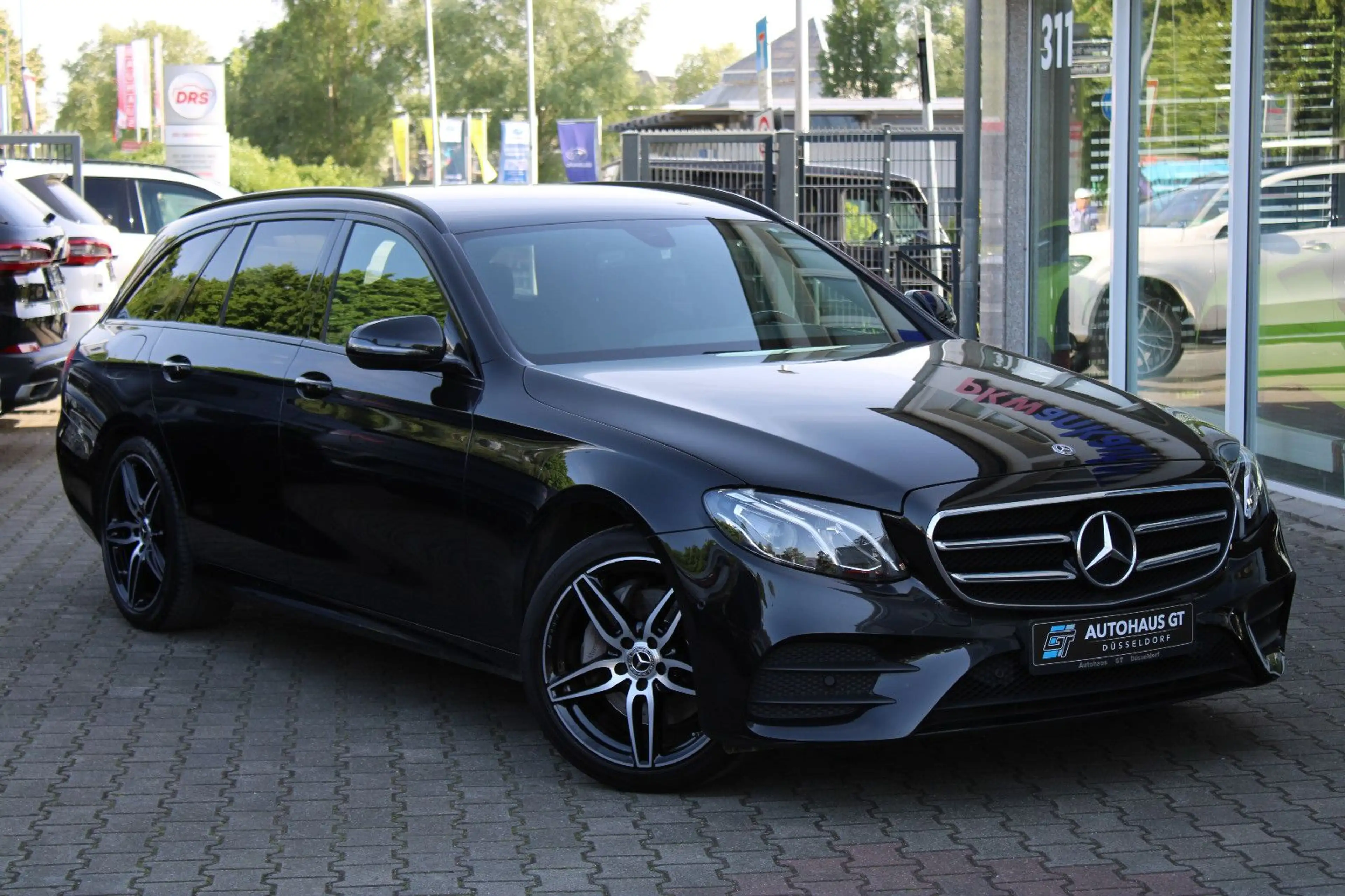 Mercedes-Benz E 200 T/AMG/Night/Klima/Navi/Kamera/Sitzhzg/AHK — photo 3