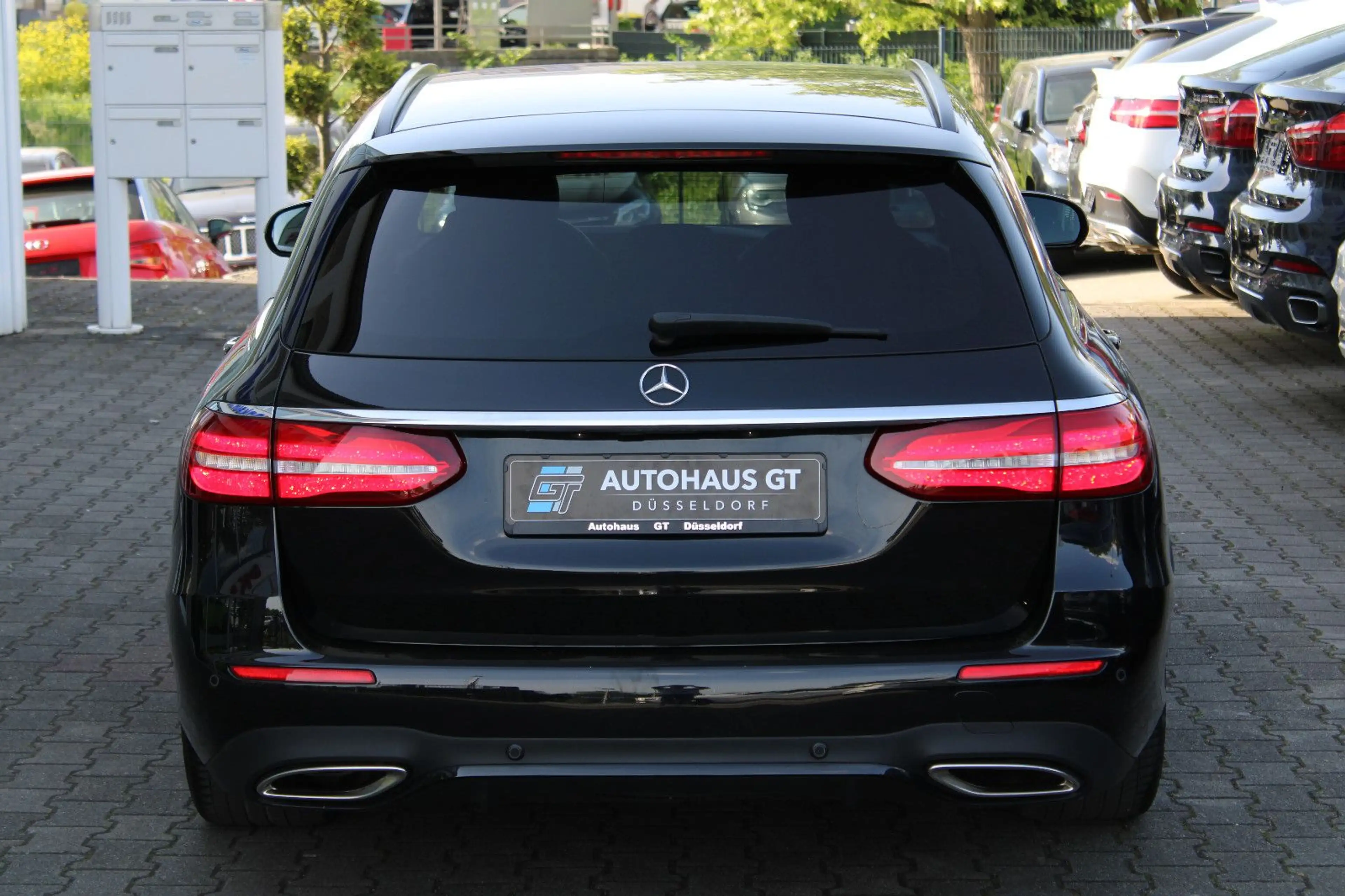 Mercedes-Benz E 200 T/AMG/Night/Klima/Navi/Kamera/Sitzhzg/AHK — photo 8